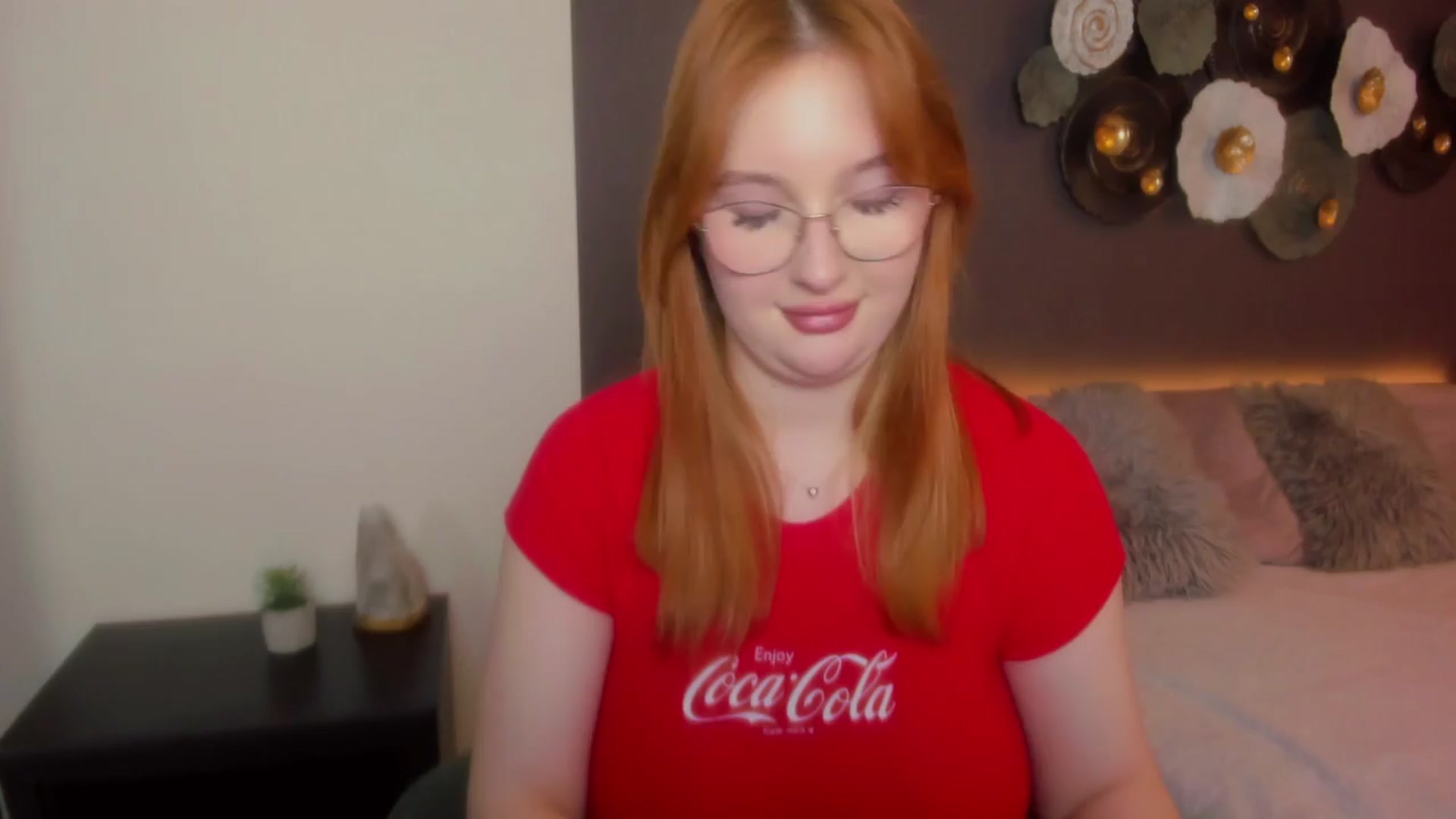 Gallery image thumbnail from AnaFoxy's myfreecams stream on, 04/15/2024, 08:46 image 10 of 20