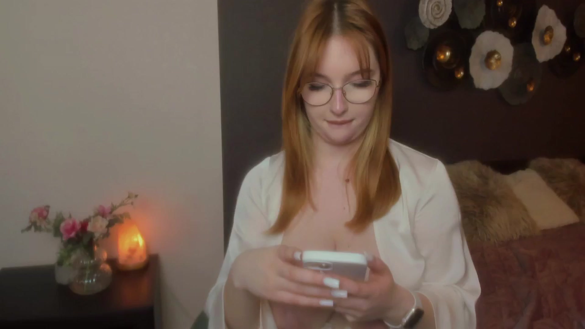 Gallery image thumbnail from AnaFoxy's myfreecams stream on, 04/23/2024, 11:07 image 11 of 20