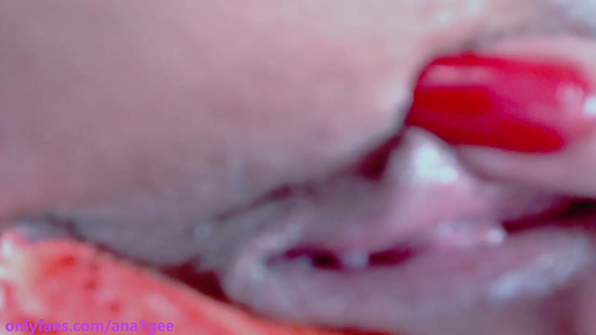 Gallery image thumbnail from AnaGee's myfreecams stream on, 06/28/2023, 13:49 image 14 of 20