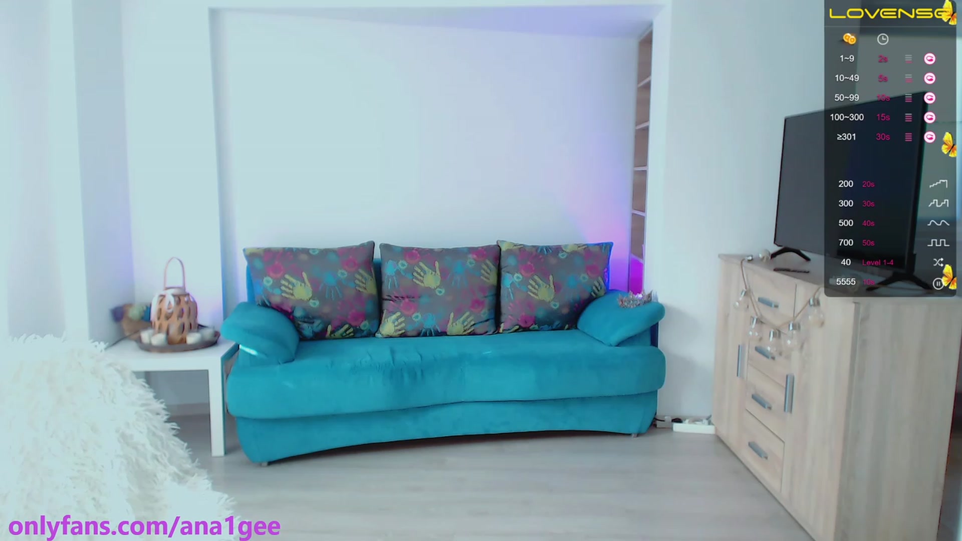 Gallery image thumbnail from AnaGee's myfreecams stream on, 07/16/2023, 17:02 image 4 of 20