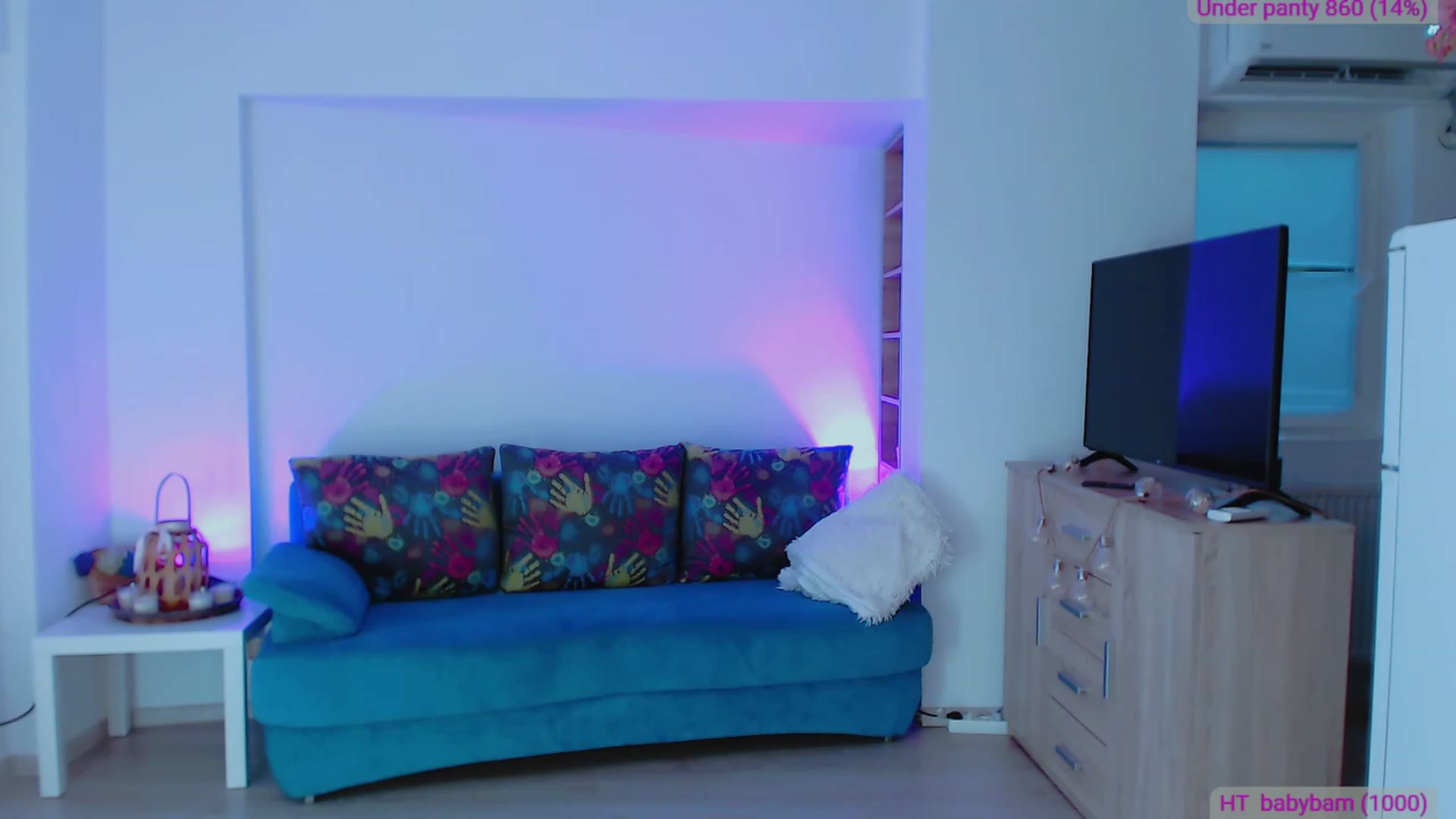 Gallery image thumbnail from AnaGee's myfreecams stream on, 08/12/2023, 18:22 image 11 of 20