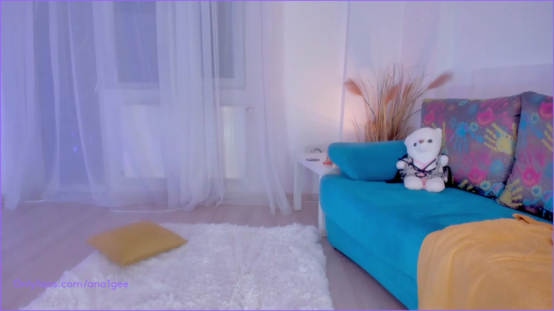 Gallery image thumbnail from AnaGee's myfreecams stream on, 02/03/2024, 21:15 image 3 of 20