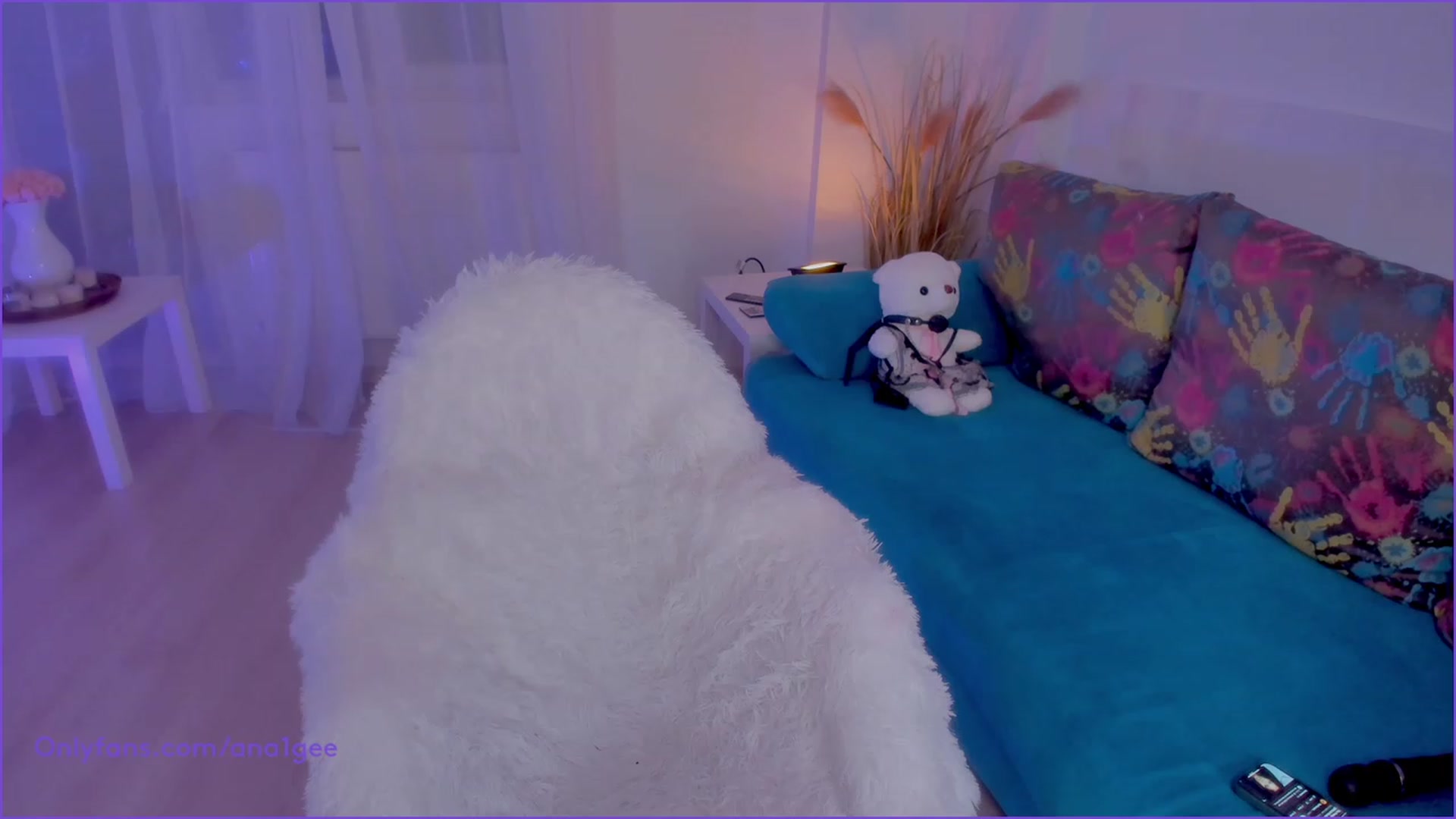 Gallery image thumbnail from AnaGee's myfreecams stream on, 02/10/2024, 19:54 image 16 of 20