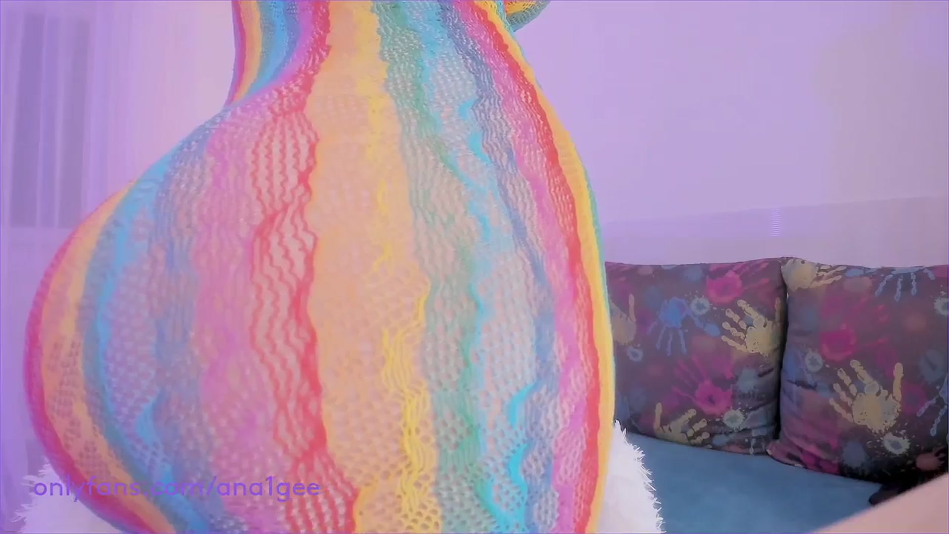 Gallery image thumbnail from AnaGee's myfreecams stream on, 02/22/2024, 17:52 image 13 of 20
