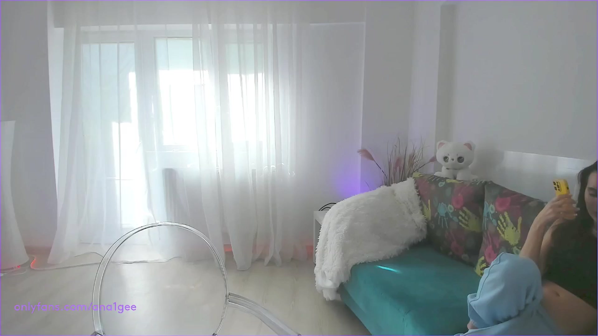 Gallery image thumbnail from AnaGee's myfreecams stream on, 05/24/2024, 15:11 image 14 of 20