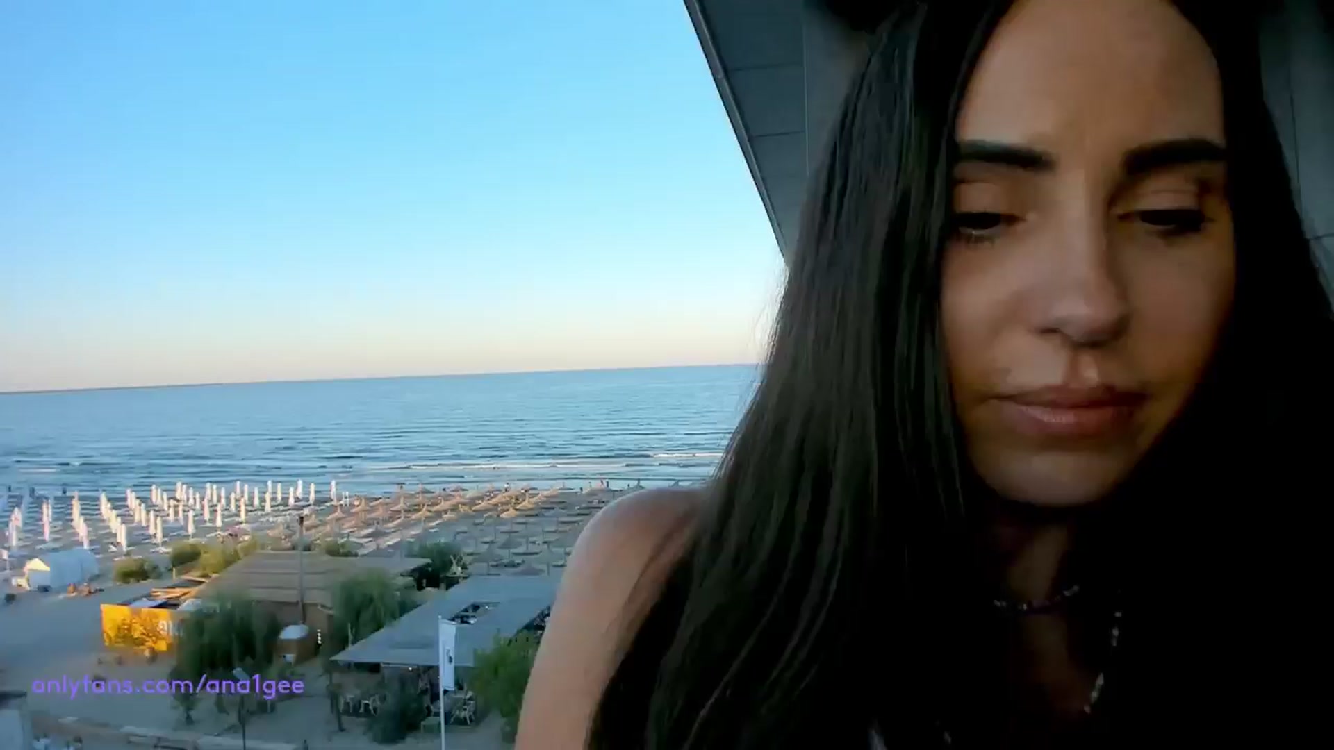 Gallery image thumbnail from AnaGee's myfreecams stream on, 06/29/2024, 18:10 image 3 of 20