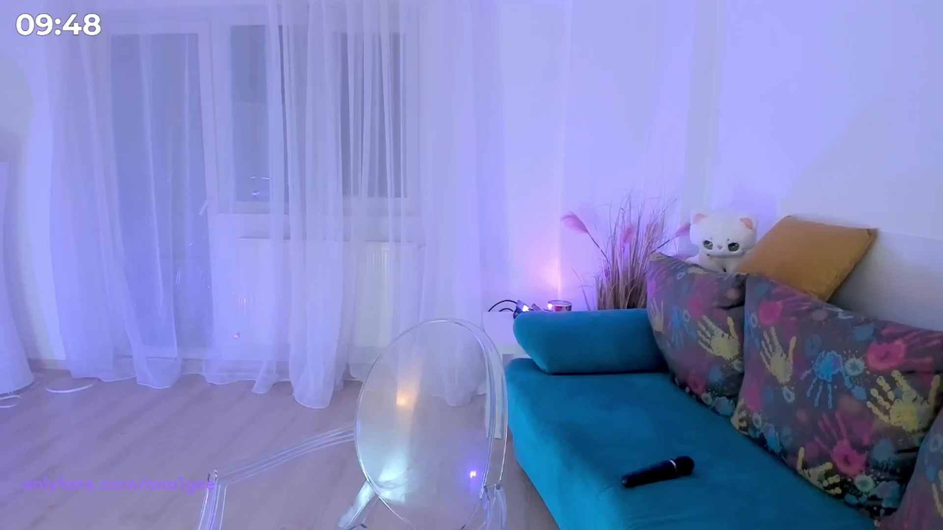 Gallery image thumbnail from AnaGee's myfreecams stream on, 07/06/2024, 21:54 image 15 of 20