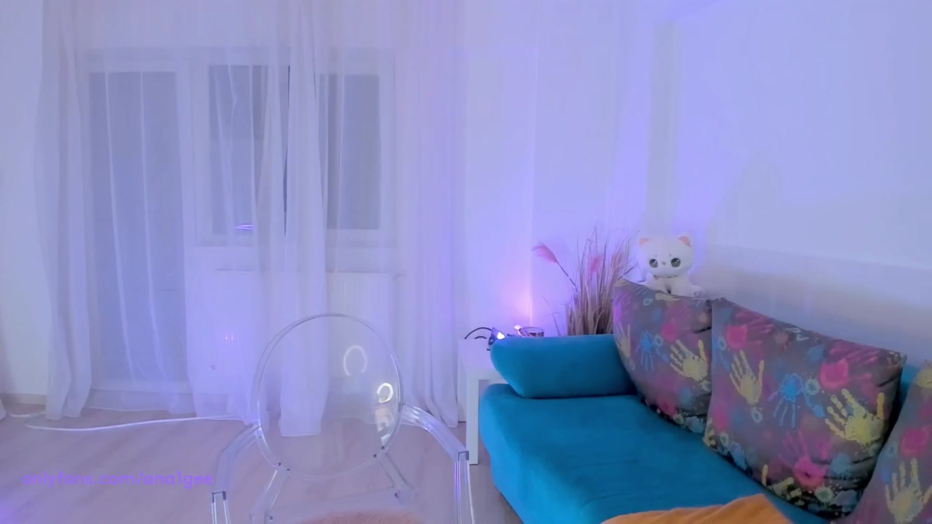Gallery image thumbnail from AnaGee's myfreecams stream on, 08/11/2024, 21:22 image 10 of 20