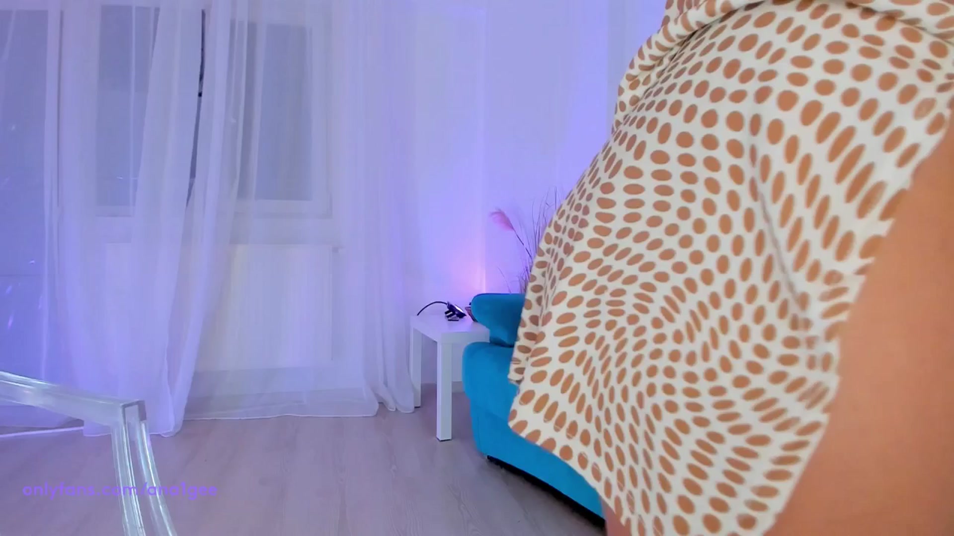 Gallery image thumbnail from AnaGee's myfreecams stream on, 08/16/2024, 22:19 image 15 of 20