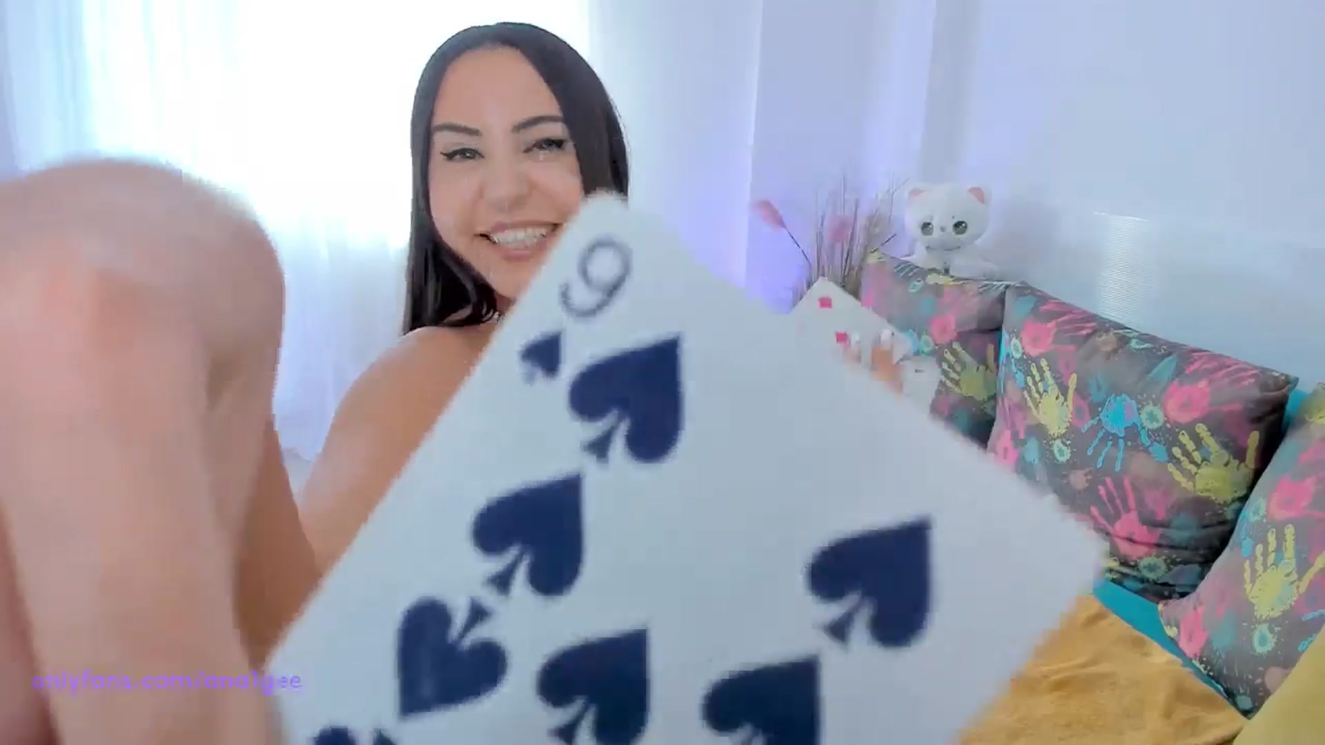 Gallery image thumbnail from AnaGee's myfreecams stream on, 08/18/2024, 18:27 image 4 of 20