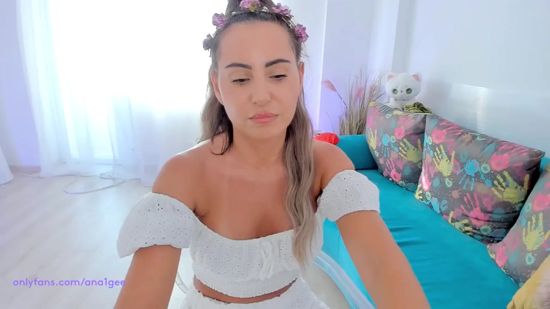 Gallery image thumbnail from AnaGee's myfreecams stream on, 08/23/2024, 16:50 image 8 of 20