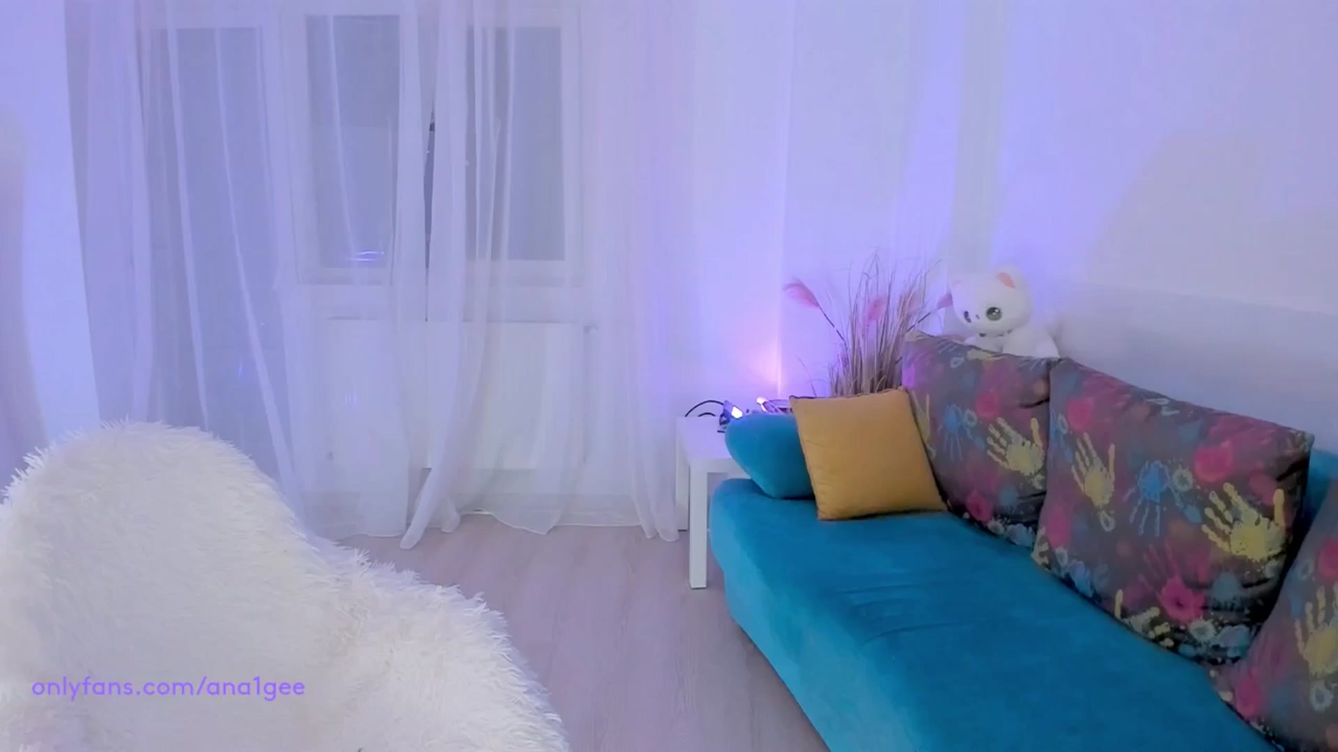 Gallery image thumbnail from AnaGee's myfreecams stream on, 09/07/2024, 20:09 image 10 of 20