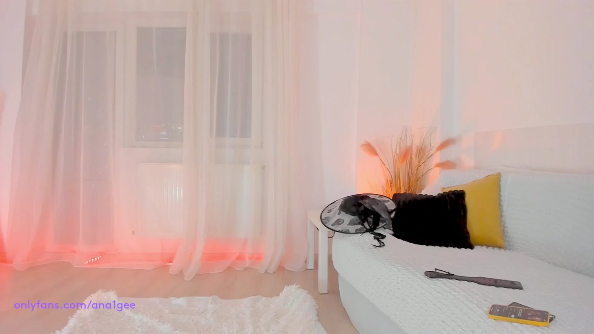 Gallery image thumbnail from AnaGee's myfreecams stream on, 10/27/2024, 18:28 image 9 of 20