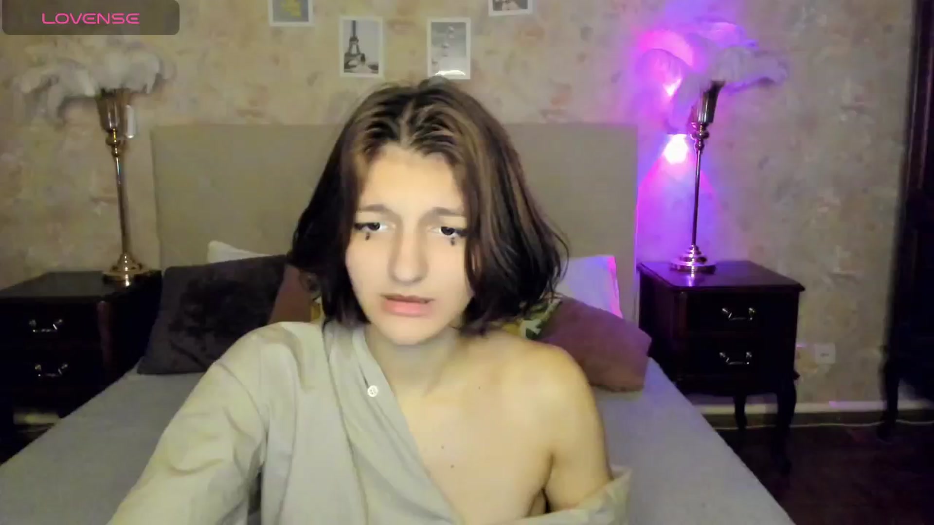 Gallery image thumbnail from AnaJil's myfreecams stream on, 11/07/2025, 23:14 image 4 of 20