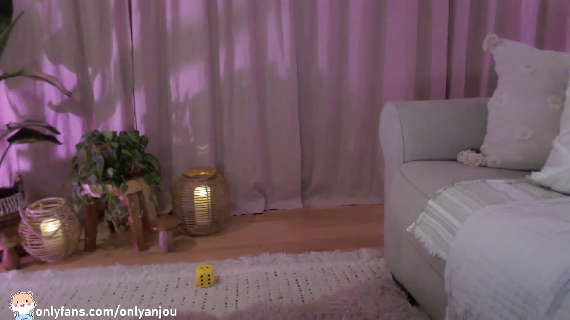 Gallery image thumbnail from AnaMei's myfreecams stream on, 06/11/2023, 07:44 image 6 of 20
