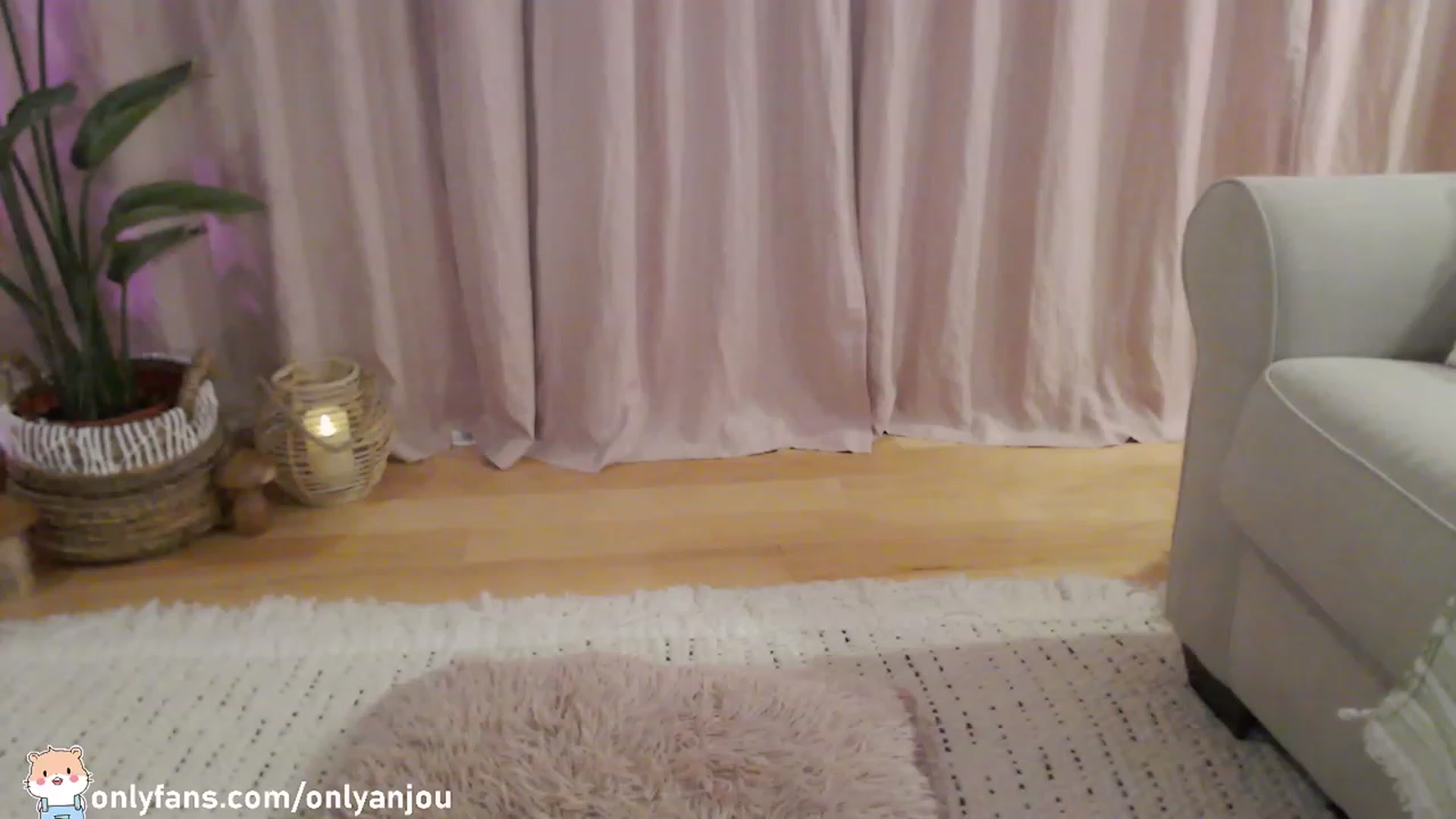 Gallery image thumbnail from AnaMei's myfreecams stream on, 08/13/2023, 06:41 image 11 of 20