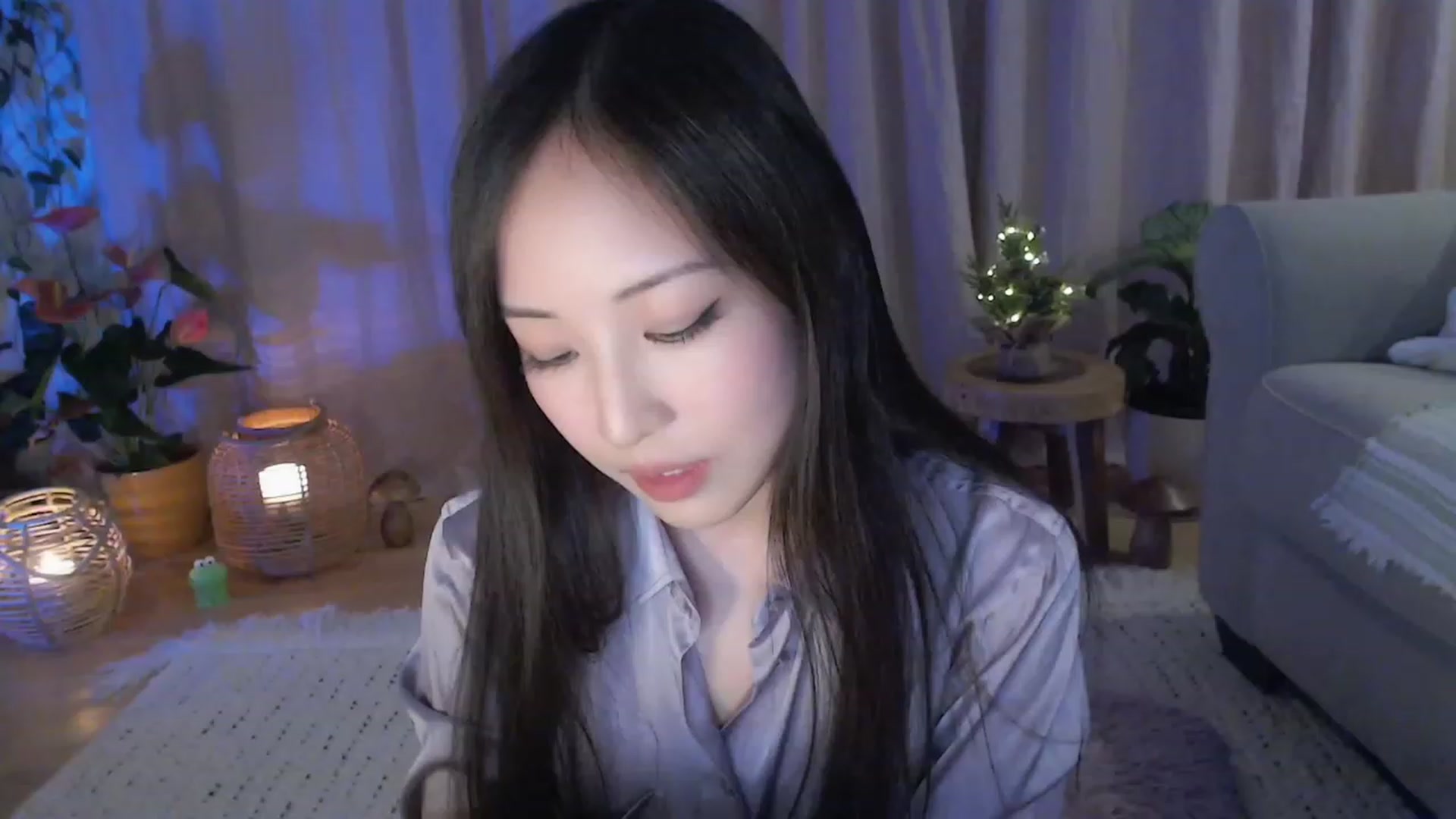 Gallery image thumbnail from AnaMei's myfreecams stream on, 12/03/2023, 05:03 image 17 of 20