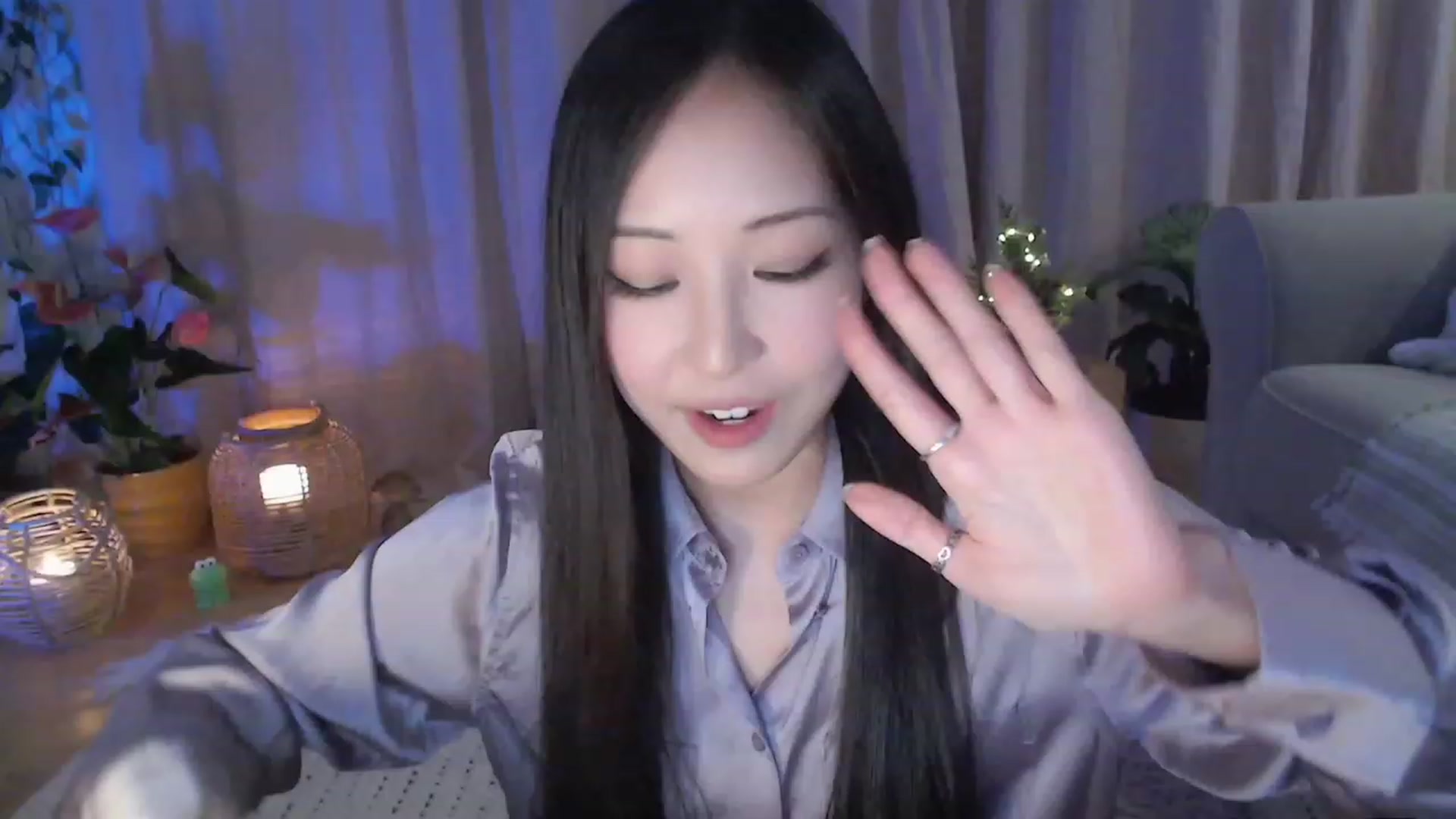 Gallery image thumbnail from AnaMei's myfreecams stream on, 12/03/2023, 05:03 image 10 of 20