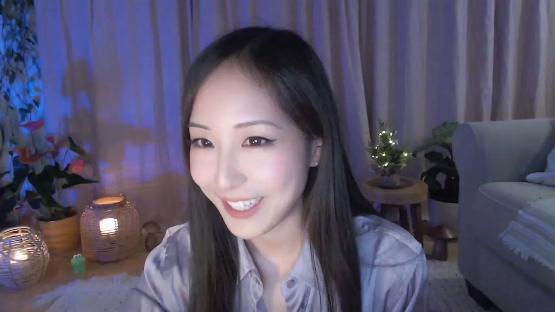 Gallery image thumbnail from AnaMei's myfreecams stream on, 12/03/2023, 05:03 image 5 of 20