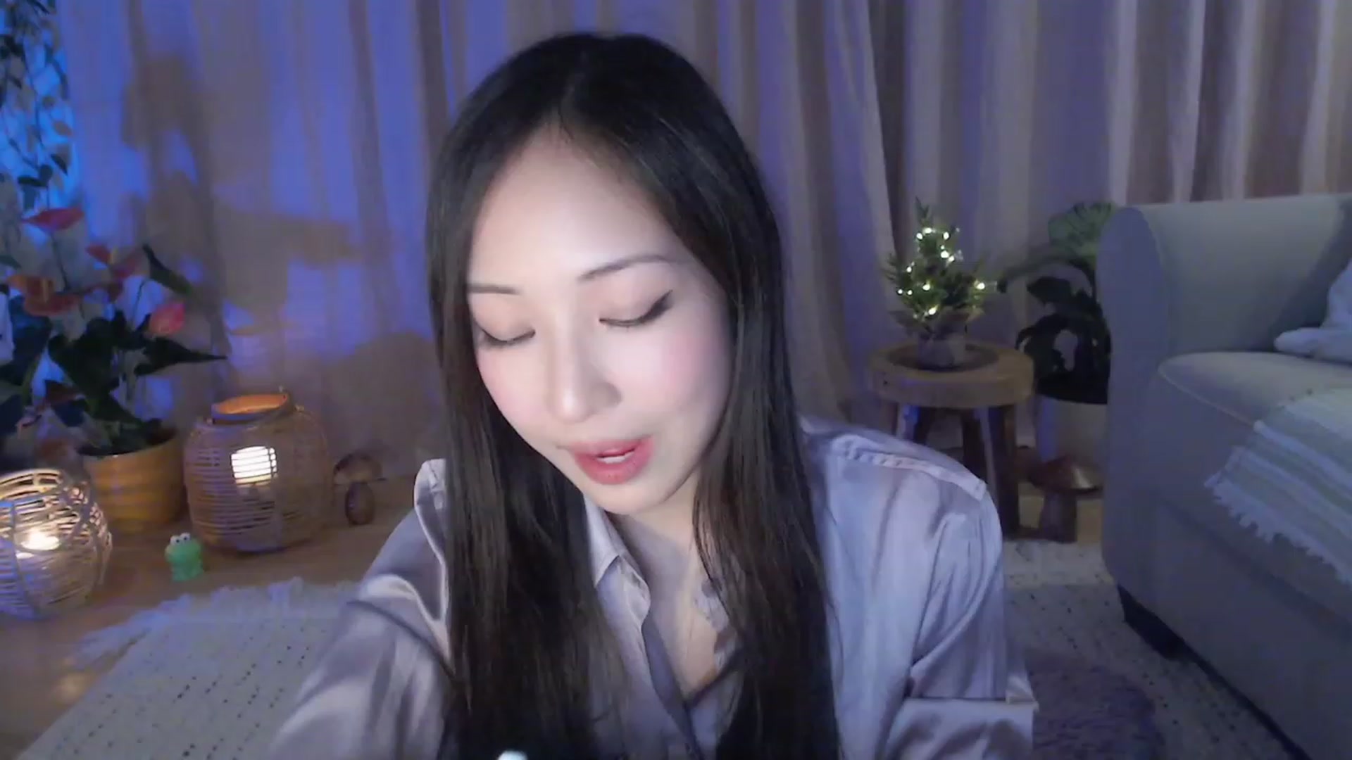 Gallery image thumbnail from AnaMei's myfreecams stream on, 12/03/2023, 05:46 image 15 of 20