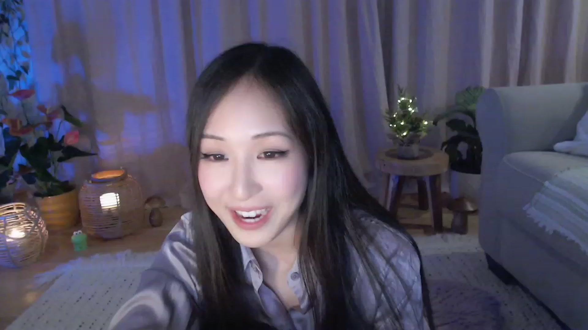 Gallery image thumbnail from AnaMei's myfreecams stream on, 12/03/2023, 05:46 image 13 of 20