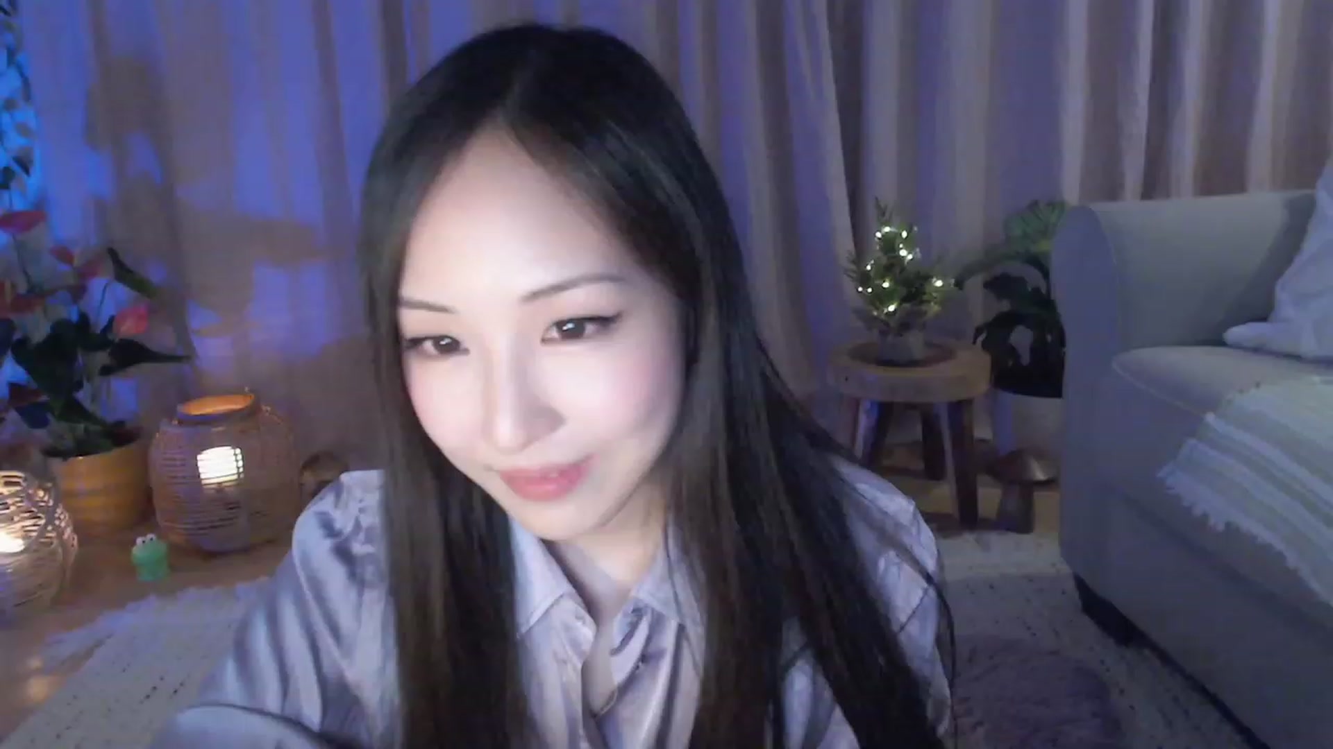 Gallery image thumbnail from AnaMei's myfreecams stream on, 12/03/2023, 08:08 image 2 of 20
