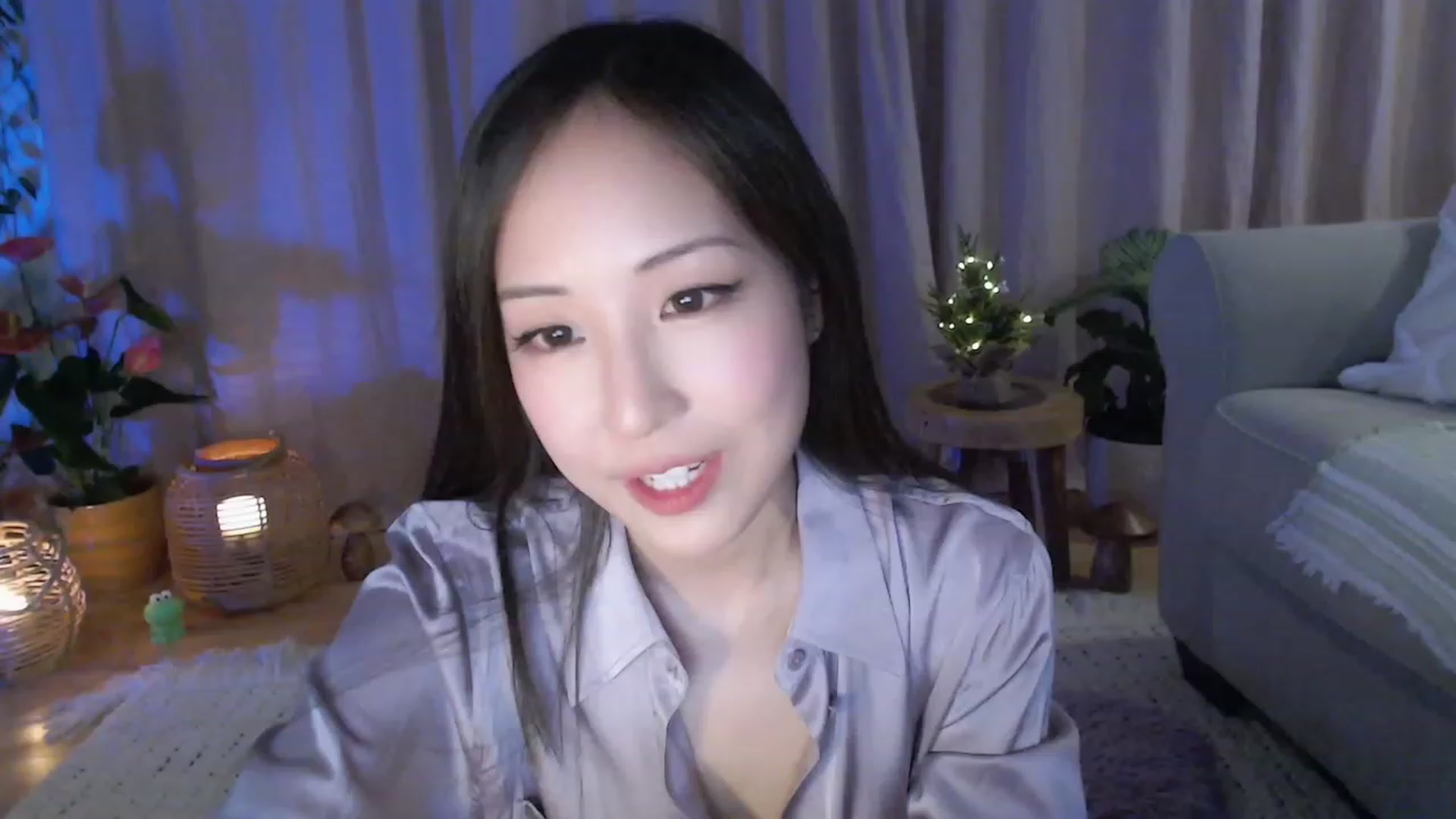 Gallery image thumbnail from AnaMei's myfreecams stream on, 12/03/2023, 08:08 image 9 of 20