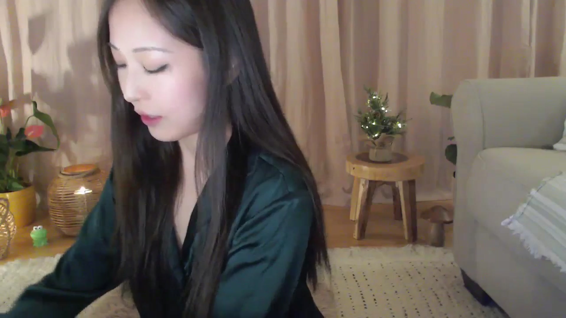 Gallery image thumbnail from AnaMei's myfreecams stream on, 12/16/2023, 04:44 image 8 of 20