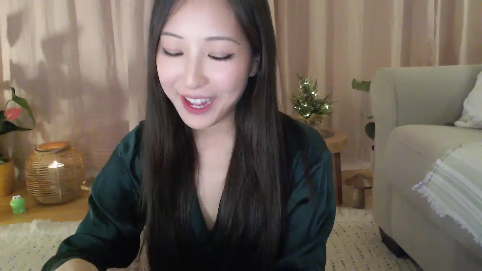 Gallery image thumbnail from AnaMei's myfreecams stream on, 12/16/2023, 04:44 image 19 of 20