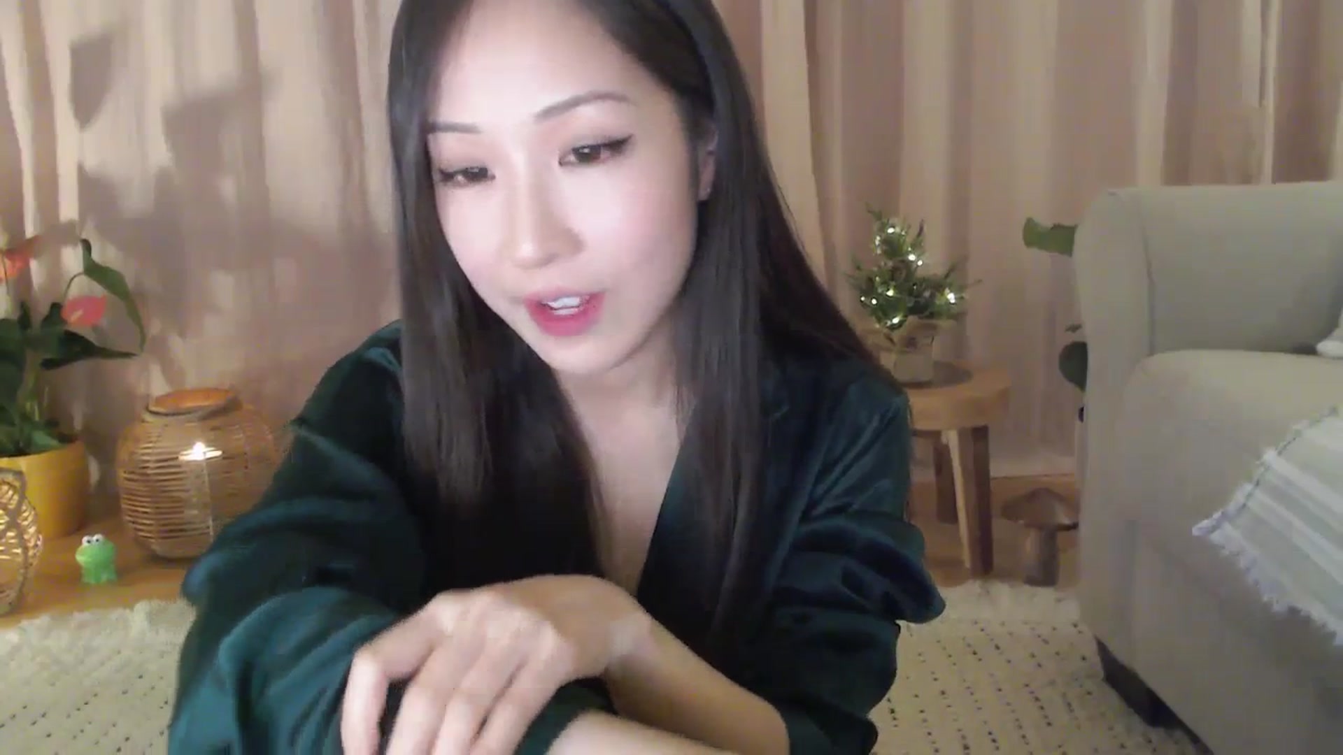 Gallery image thumbnail from AnaMei's myfreecams stream on, 12/16/2023, 04:44 image 9 of 20