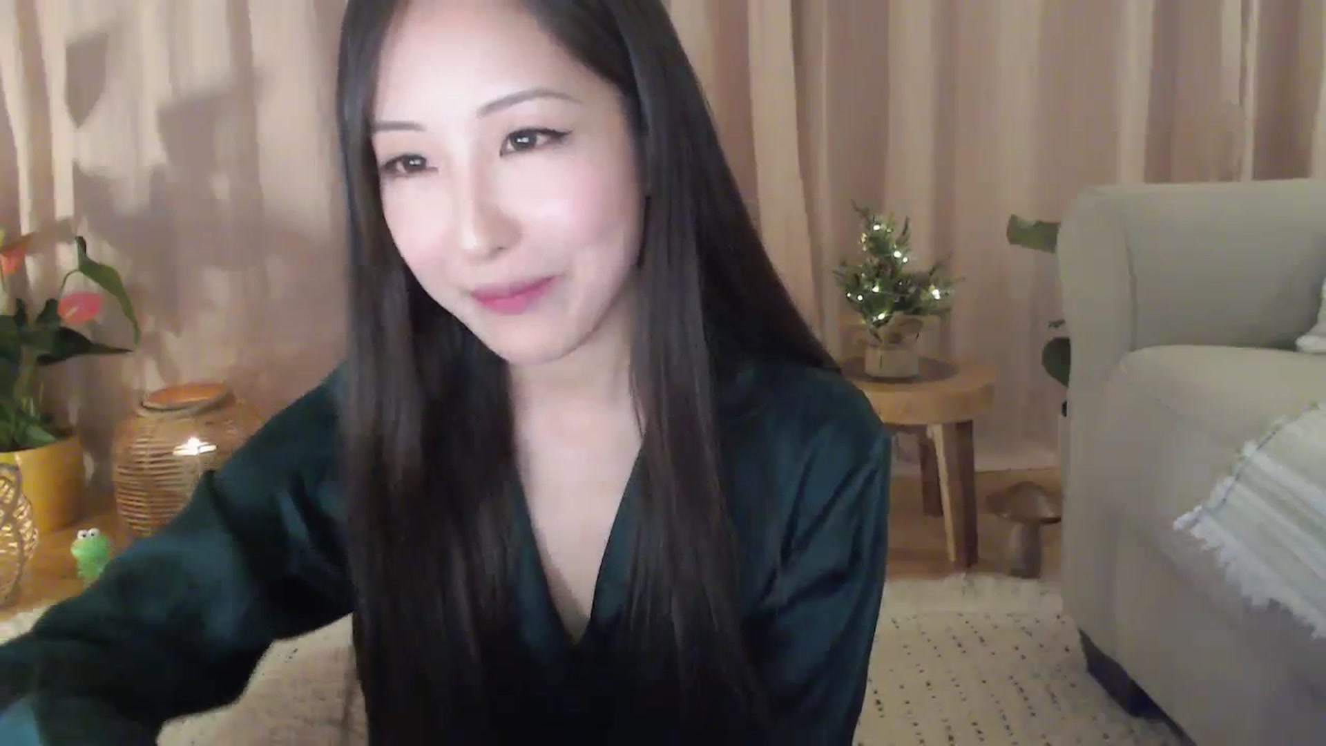 Gallery image thumbnail from AnaMei's myfreecams stream on, 12/16/2023, 04:44 image 7 of 20