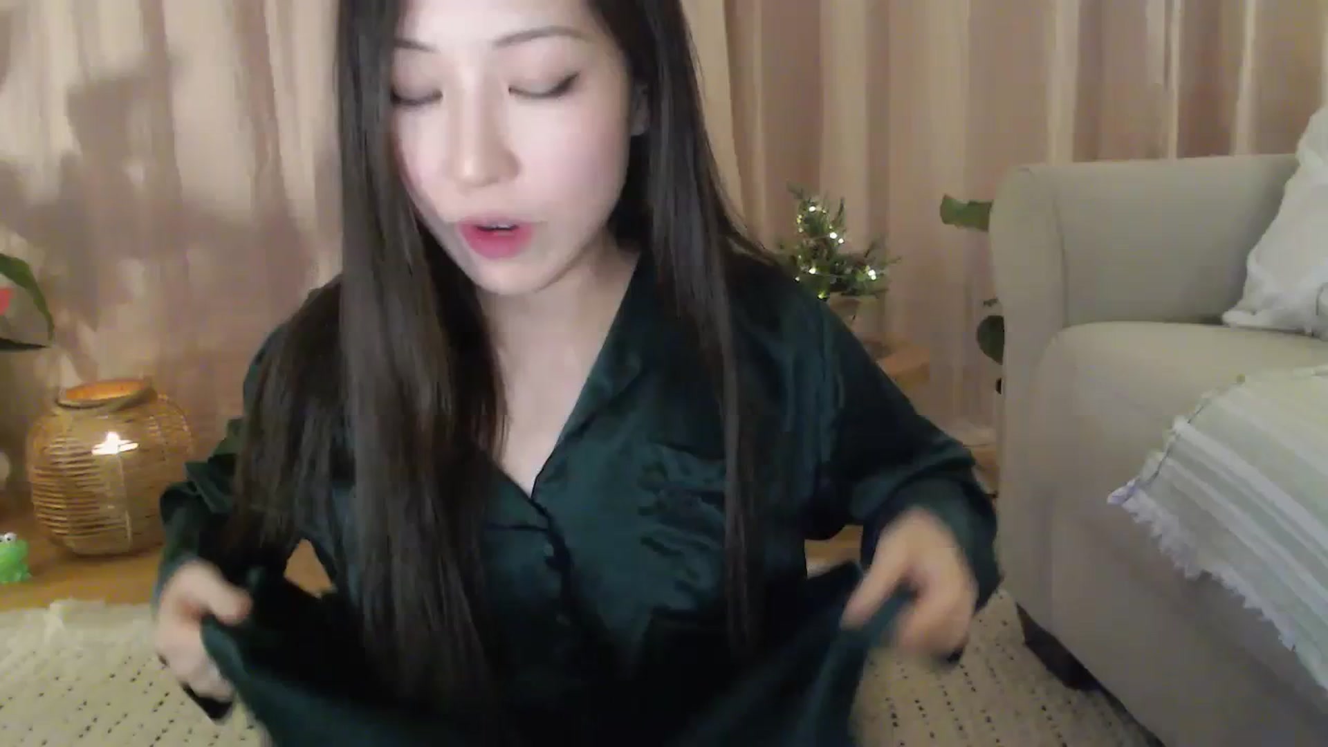 Gallery image thumbnail from AnaMei's myfreecams stream on, 12/16/2023, 05:35 image 7 of 20