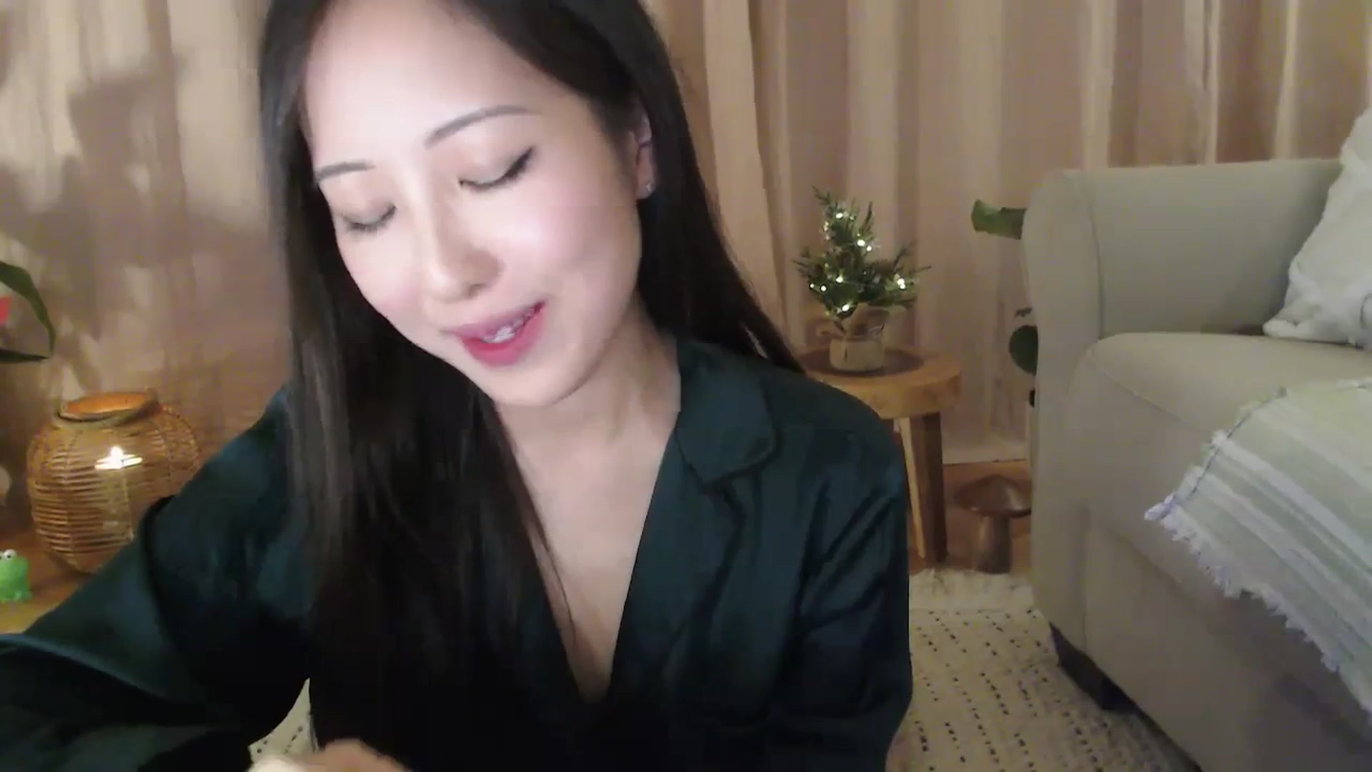 Gallery image thumbnail from AnaMei's myfreecams stream on, 12/16/2023, 05:35 image 2 of 20