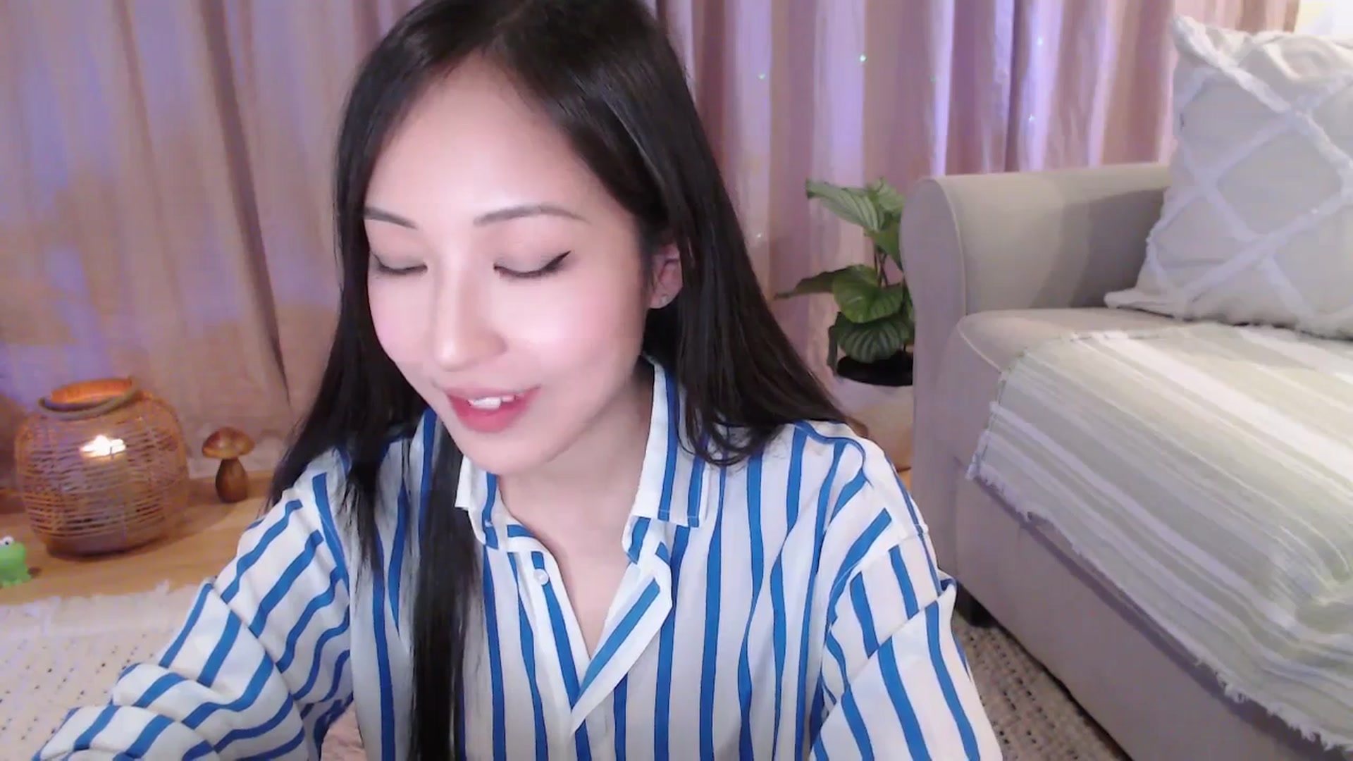 Gallery image thumbnail from AnaMei's myfreecams stream on, 12/31/2023, 06:53 image 3 of 20