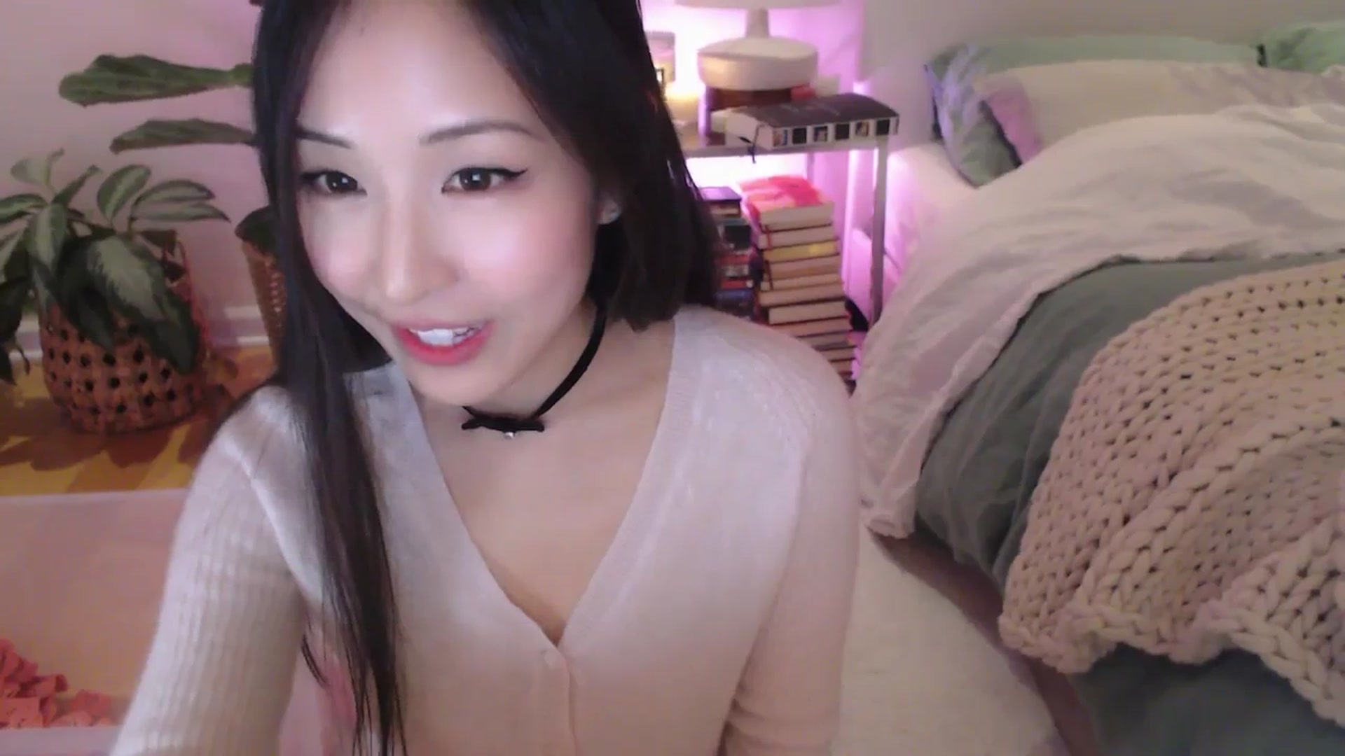 Gallery image thumbnail from AnaMei's myfreecams stream on, 01/01/2024, 05:39 image 8 of 20