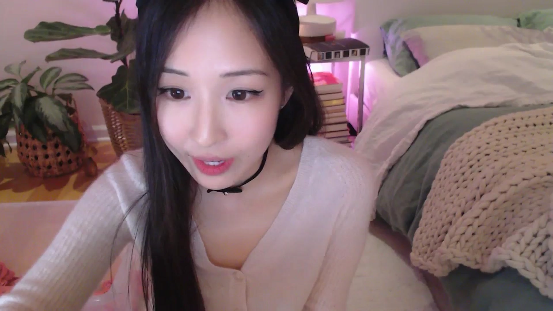 Gallery image thumbnail from AnaMei's myfreecams stream on, 01/01/2024, 05:39 image 7 of 20