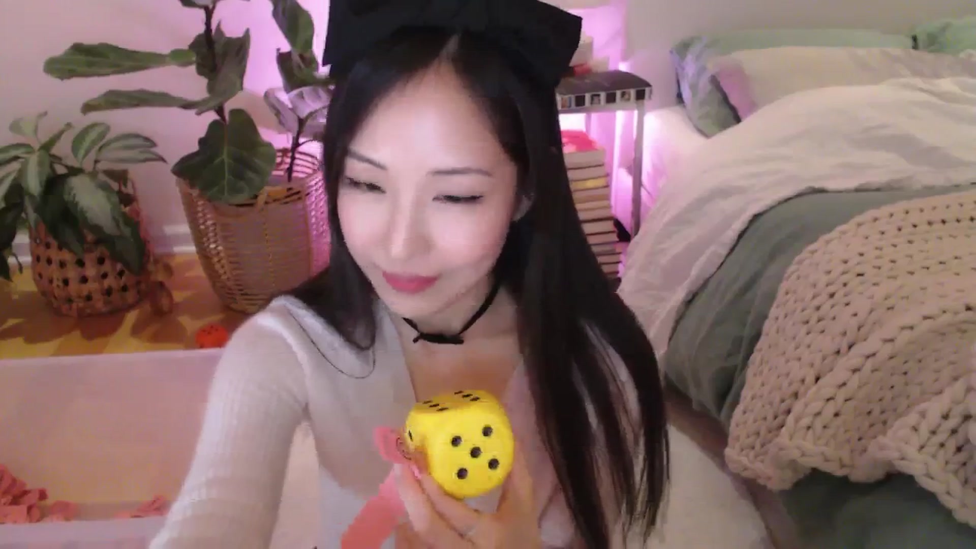 Gallery image thumbnail from AnaMei's myfreecams stream on, 01/01/2024, 05:39 image 15 of 20