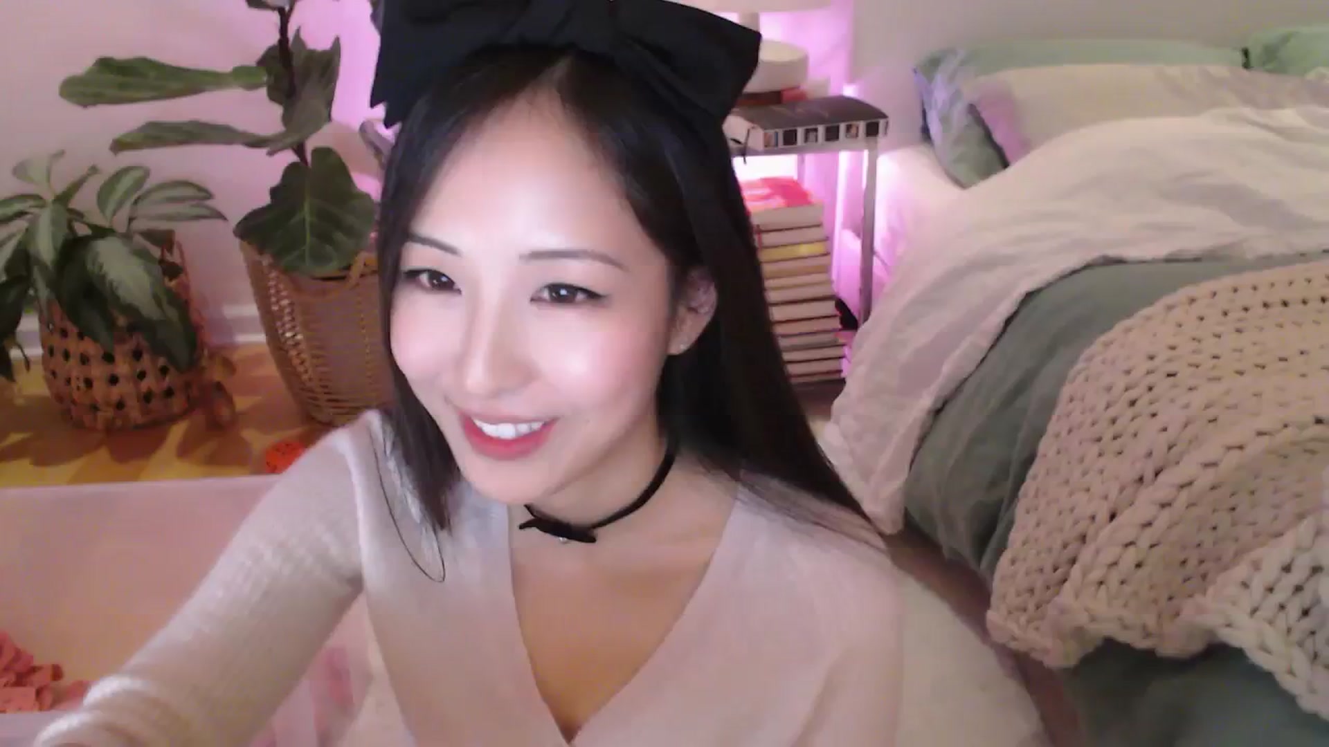 Gallery image thumbnail from AnaMei's myfreecams stream on, 01/01/2024, 05:39 image 16 of 20