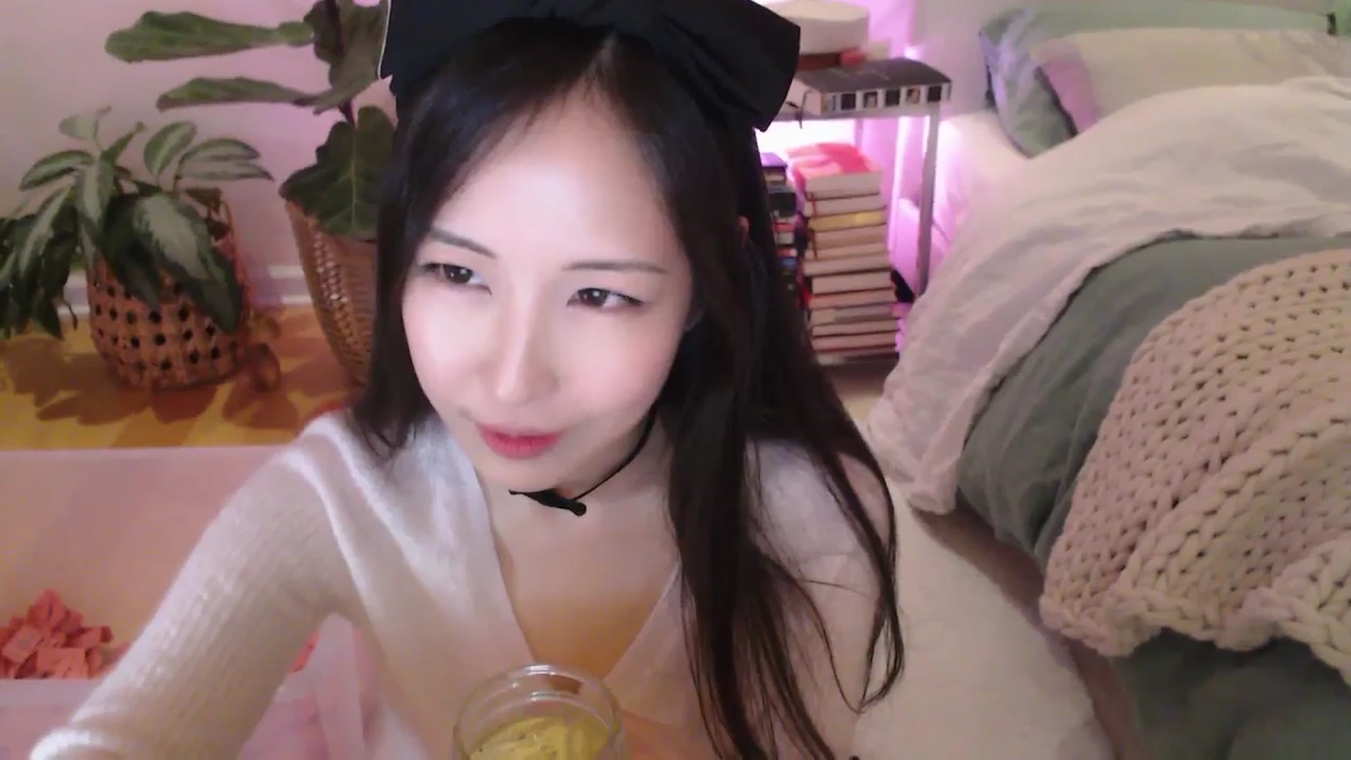 Gallery image thumbnail from AnaMei's myfreecams stream on, 01/01/2024, 05:39 image 2 of 20