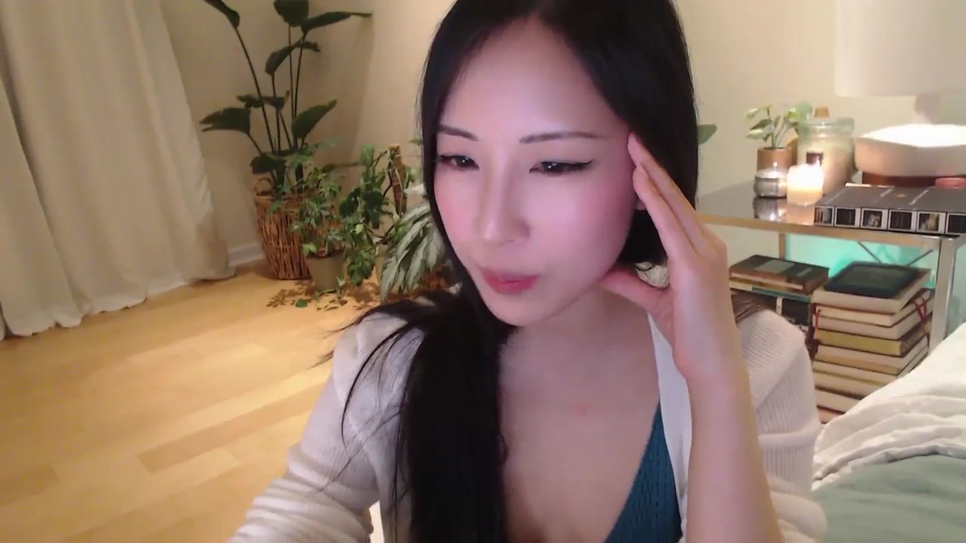 Gallery image thumbnail from AnaMei's myfreecams stream on, 01/07/2024, 08:04 image 6 of 20