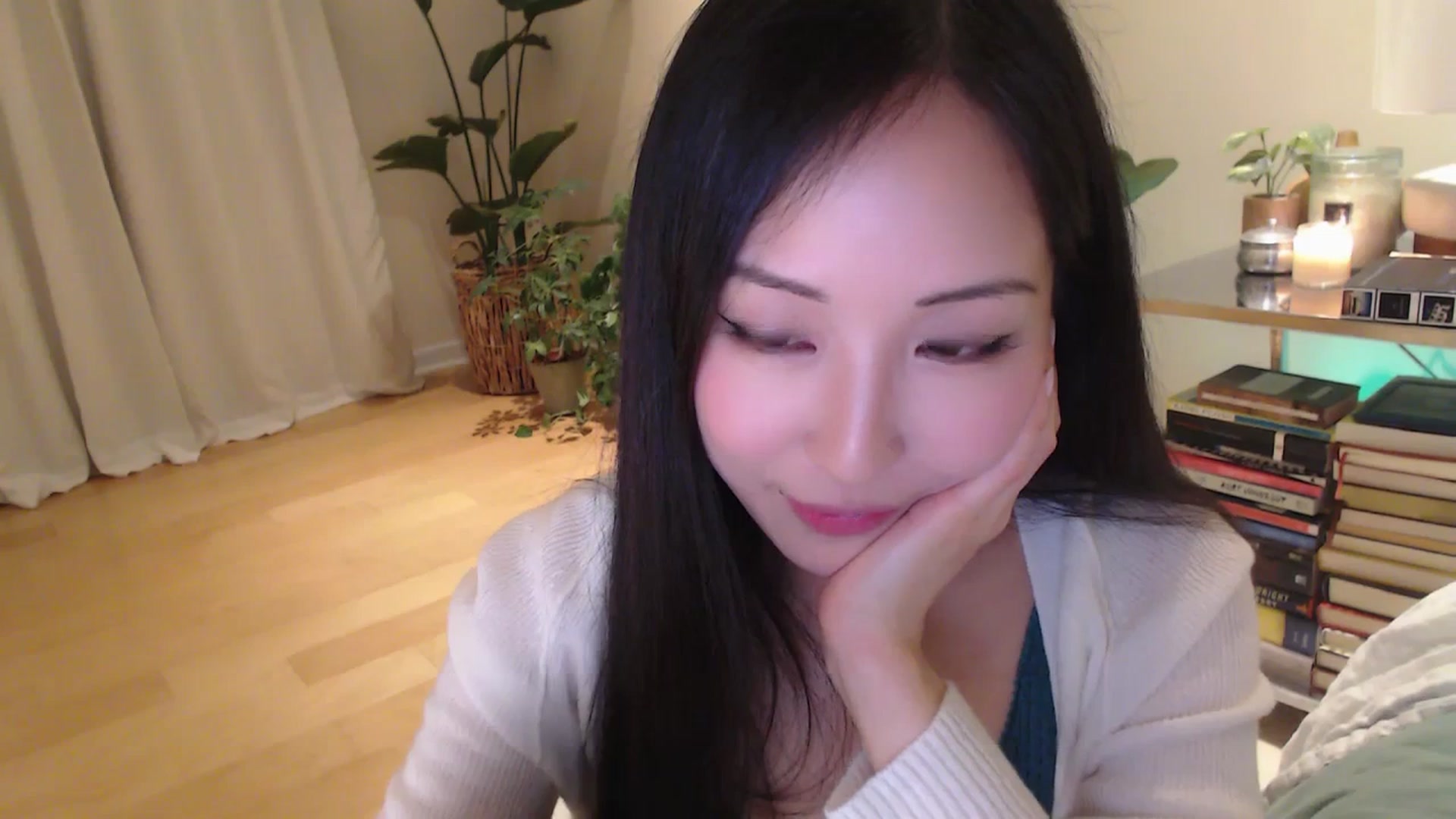 Gallery image thumbnail from AnaMei's myfreecams stream on, 01/07/2024, 08:04 image 5 of 20