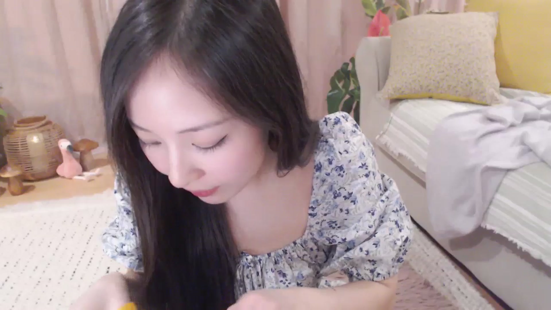 Gallery image thumbnail from AnaMei's myfreecams stream on, 02/01/2024, 05:21 image 3 of 20