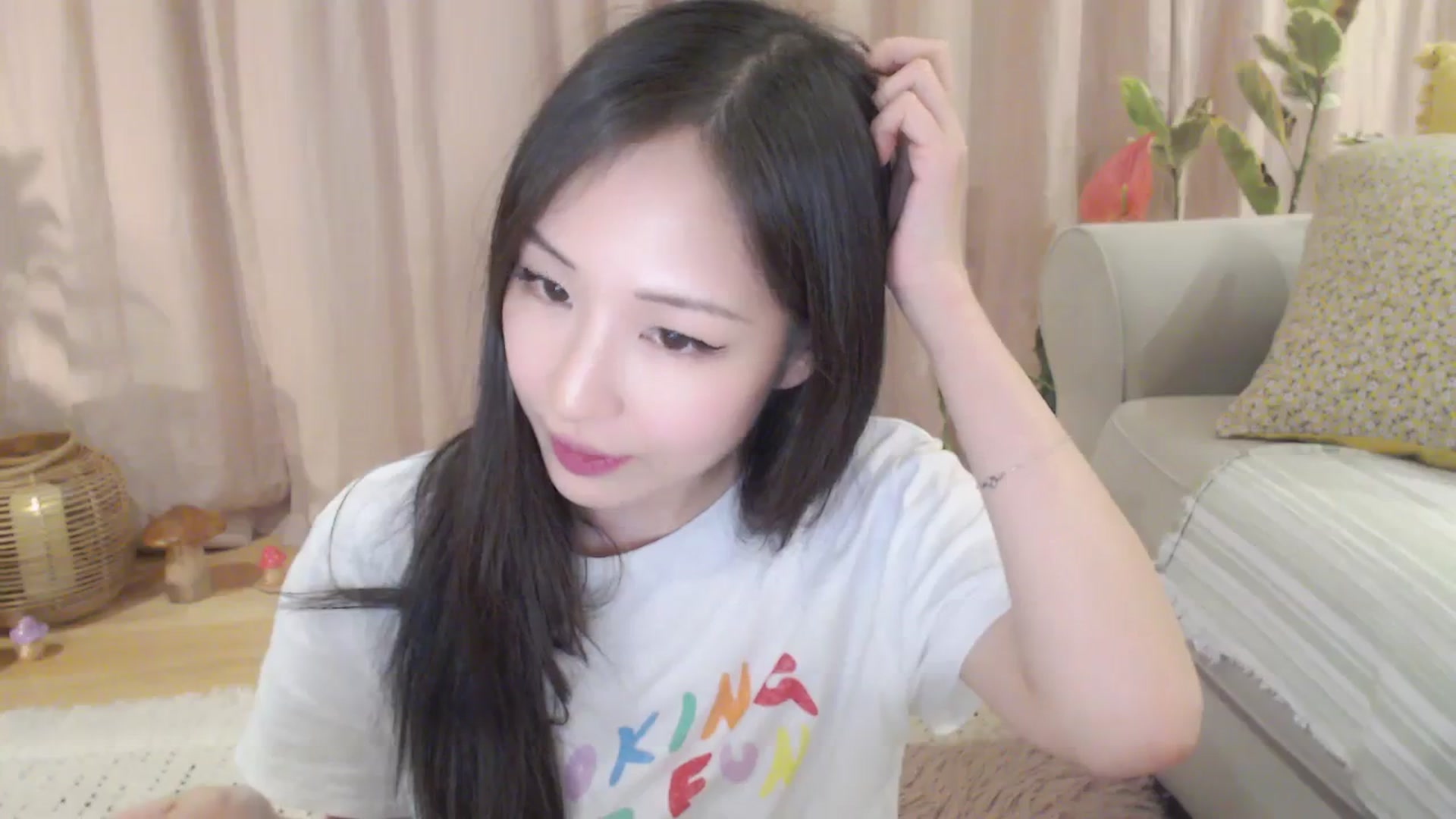 Gallery image thumbnail from AnaMei's myfreecams stream on, 02/03/2024, 08:52 image 2 of 20
