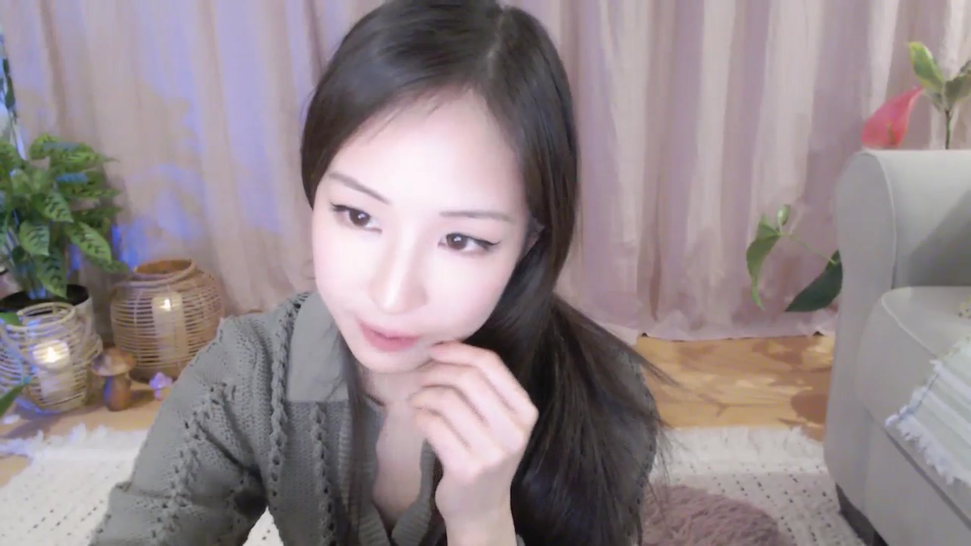 Gallery image thumbnail from AnaMei's myfreecams stream on, 02/04/2024, 08:13 image 11 of 20
