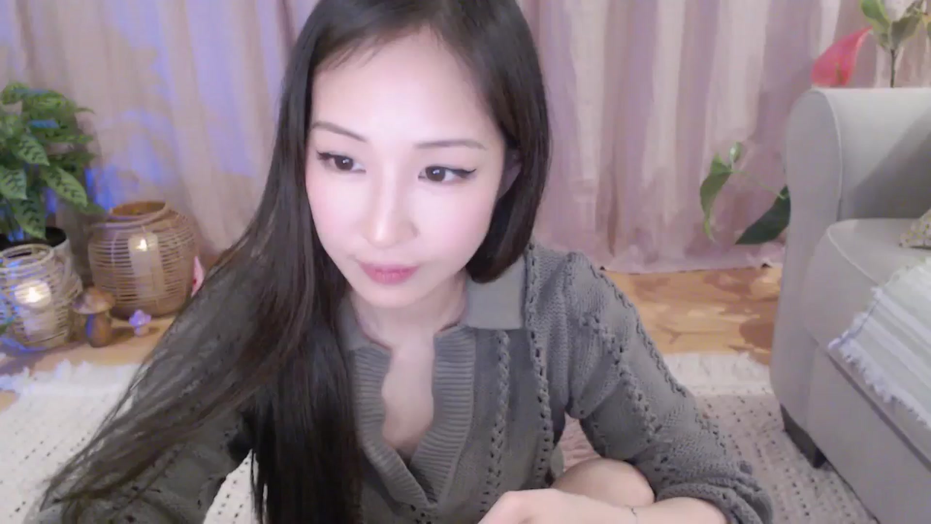 Gallery image thumbnail from AnaMei's myfreecams stream on, 02/04/2024, 08:13 image 1 of 20