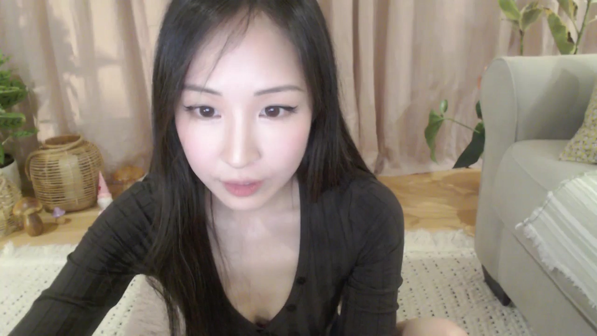 Gallery image thumbnail from AnaMei's myfreecams stream on, 02/08/2024, 04:19 image 15 of 20