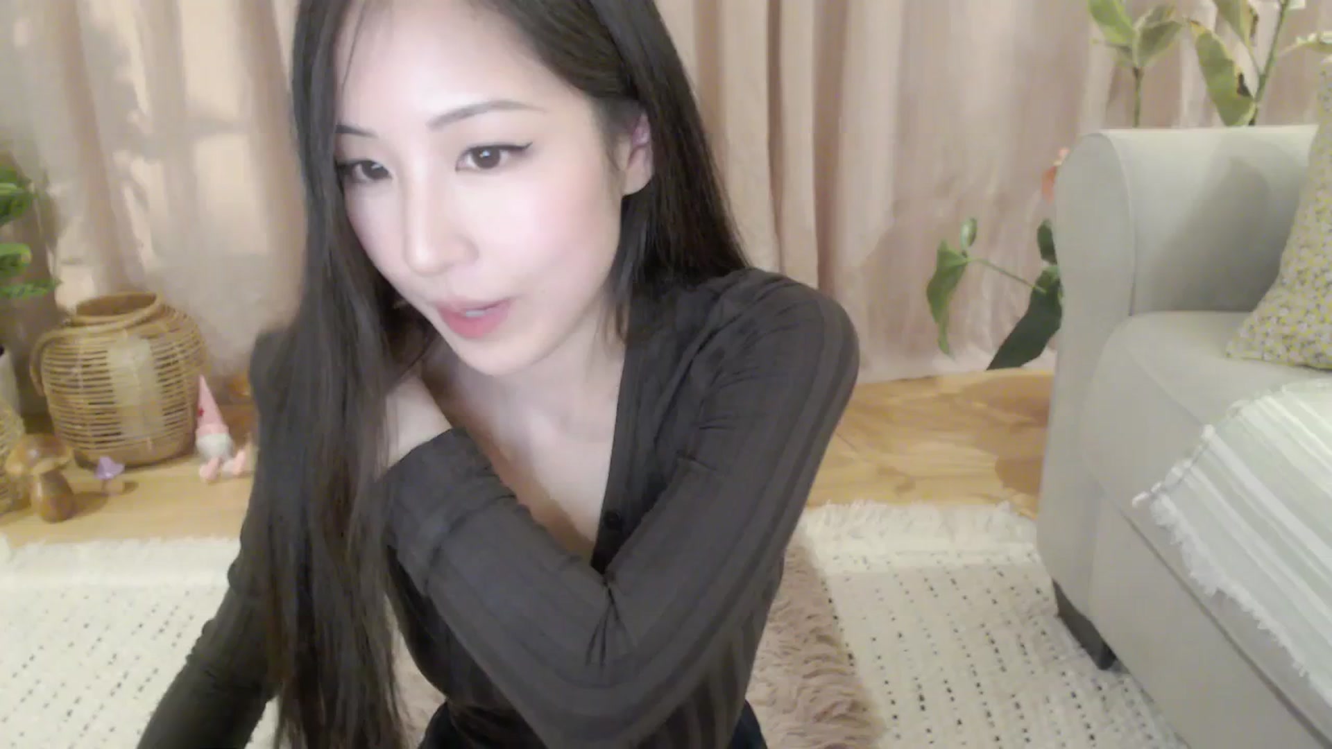 Gallery image thumbnail from AnaMei's myfreecams stream on, 02/08/2024, 05:16 image 13 of 20