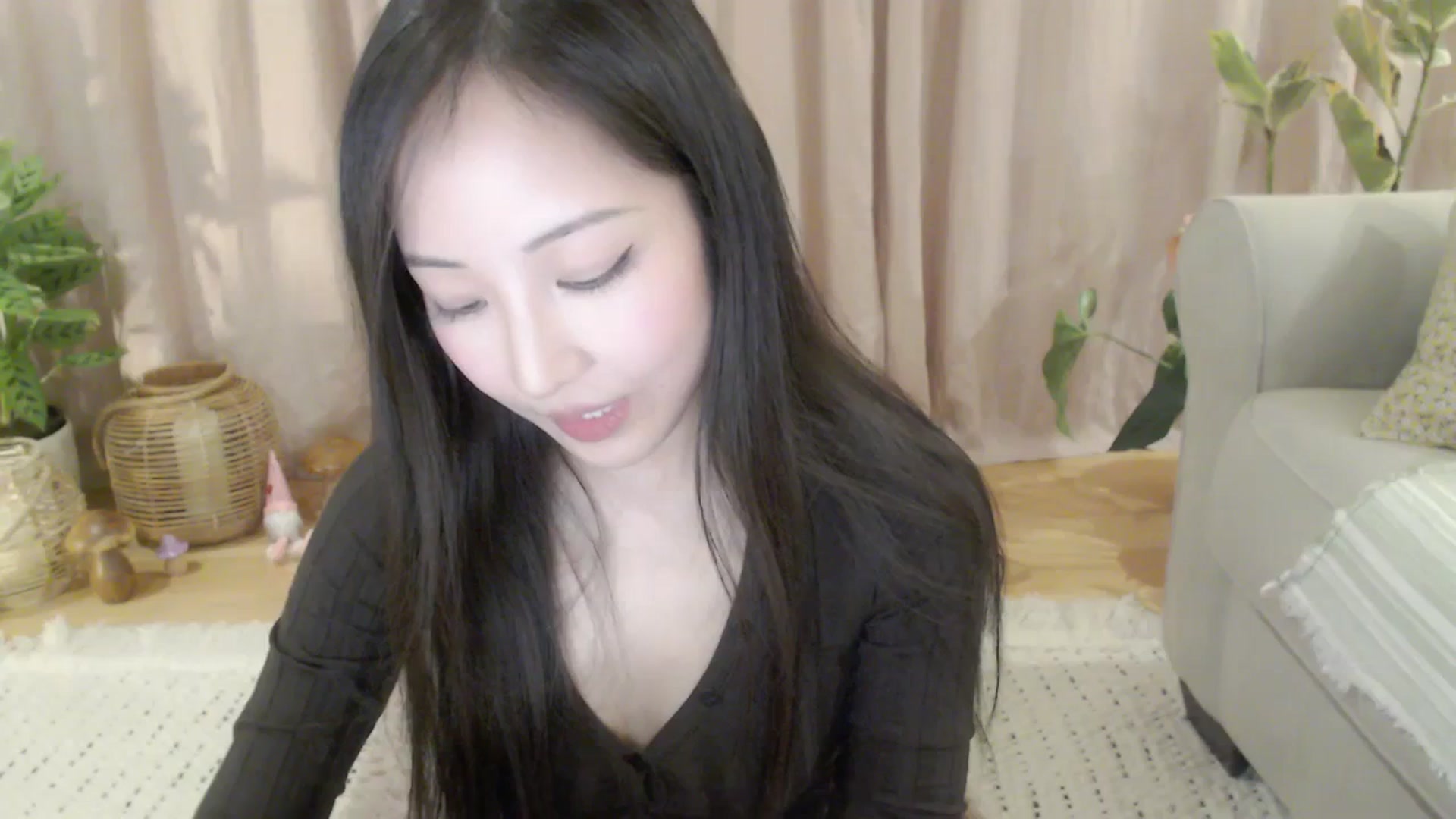 Gallery image thumbnail from AnaMei's myfreecams stream on, 02/08/2024, 05:16 image 9 of 20