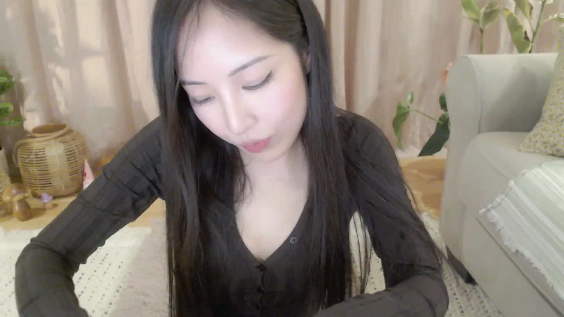 Gallery image thumbnail from AnaMei's myfreecams stream on, 02/08/2024, 05:16 image 14 of 20