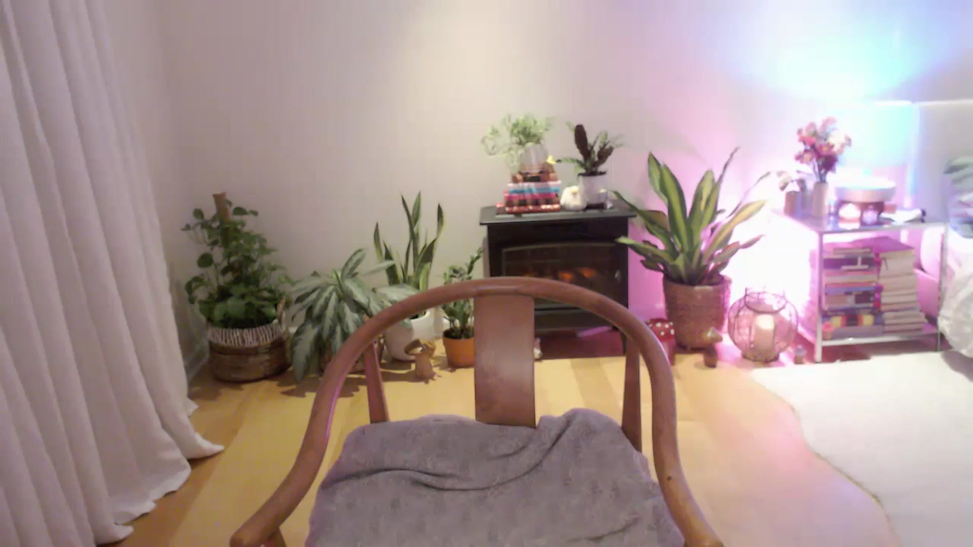 Gallery image thumbnail from AnaMei's myfreecams stream on, 03/31/2024, 05:58 image 9 of 20